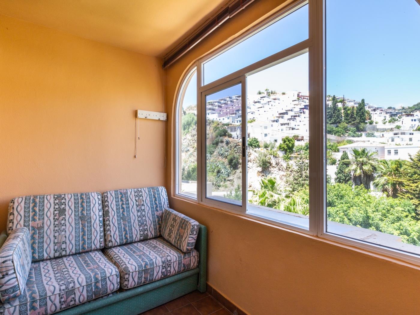 Apto Jardines de Mariote. Appartement à la plage de San Cristobal avec wifi. à Almuñécar