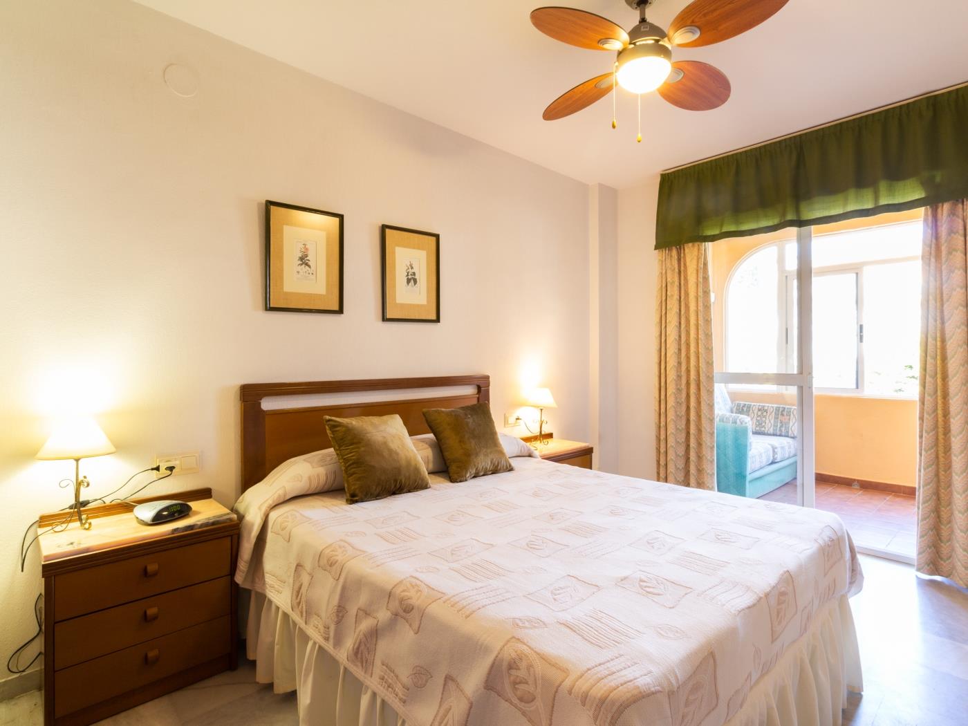 Apto Jardines de Mariote. Appartement à la plage de San Cristobal avec wifi. à Almuñécar