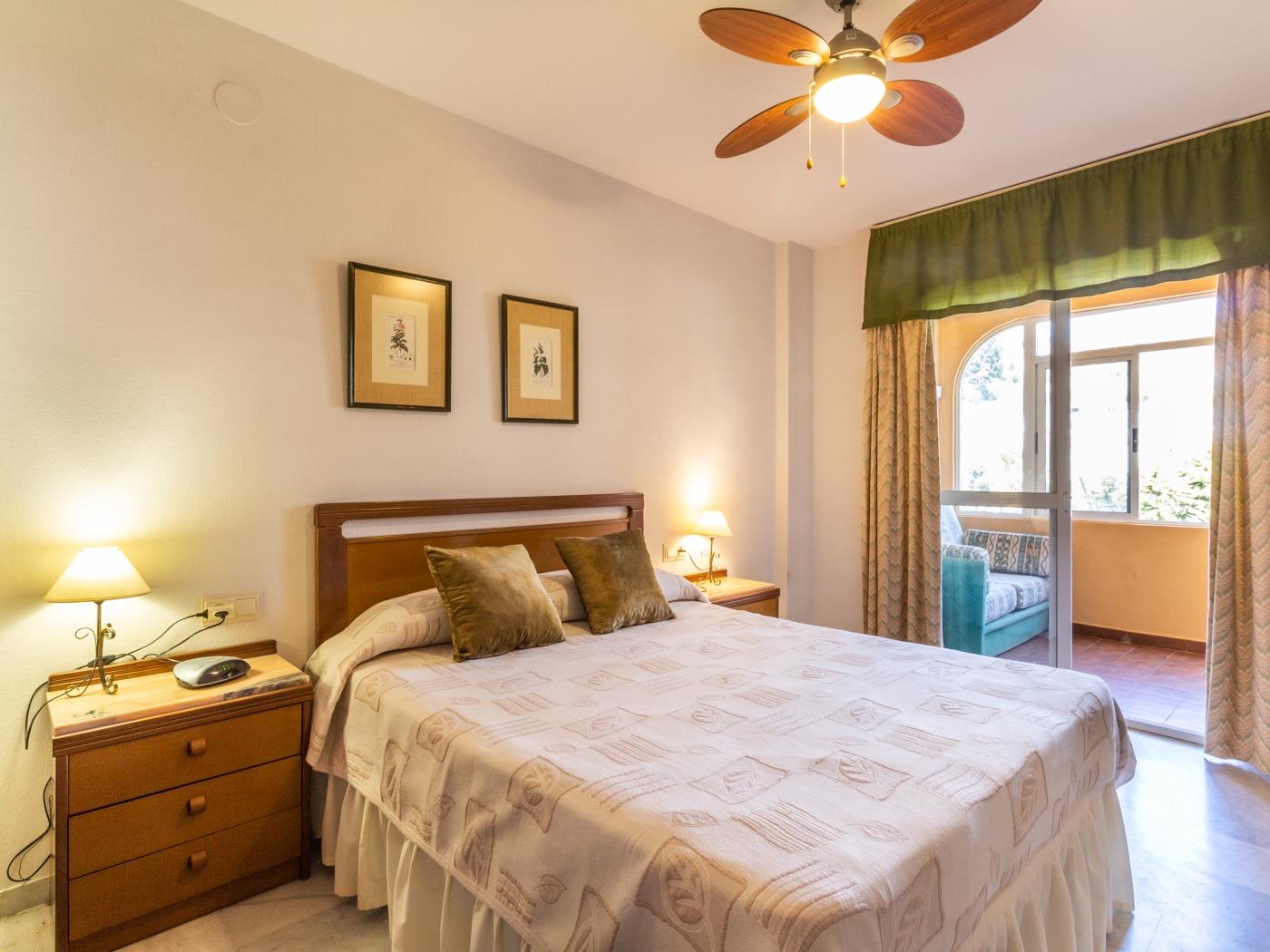 Apto Jardines de Mariote. Appartement à la plage de San Cristobal avec wifi. à Almuñécar