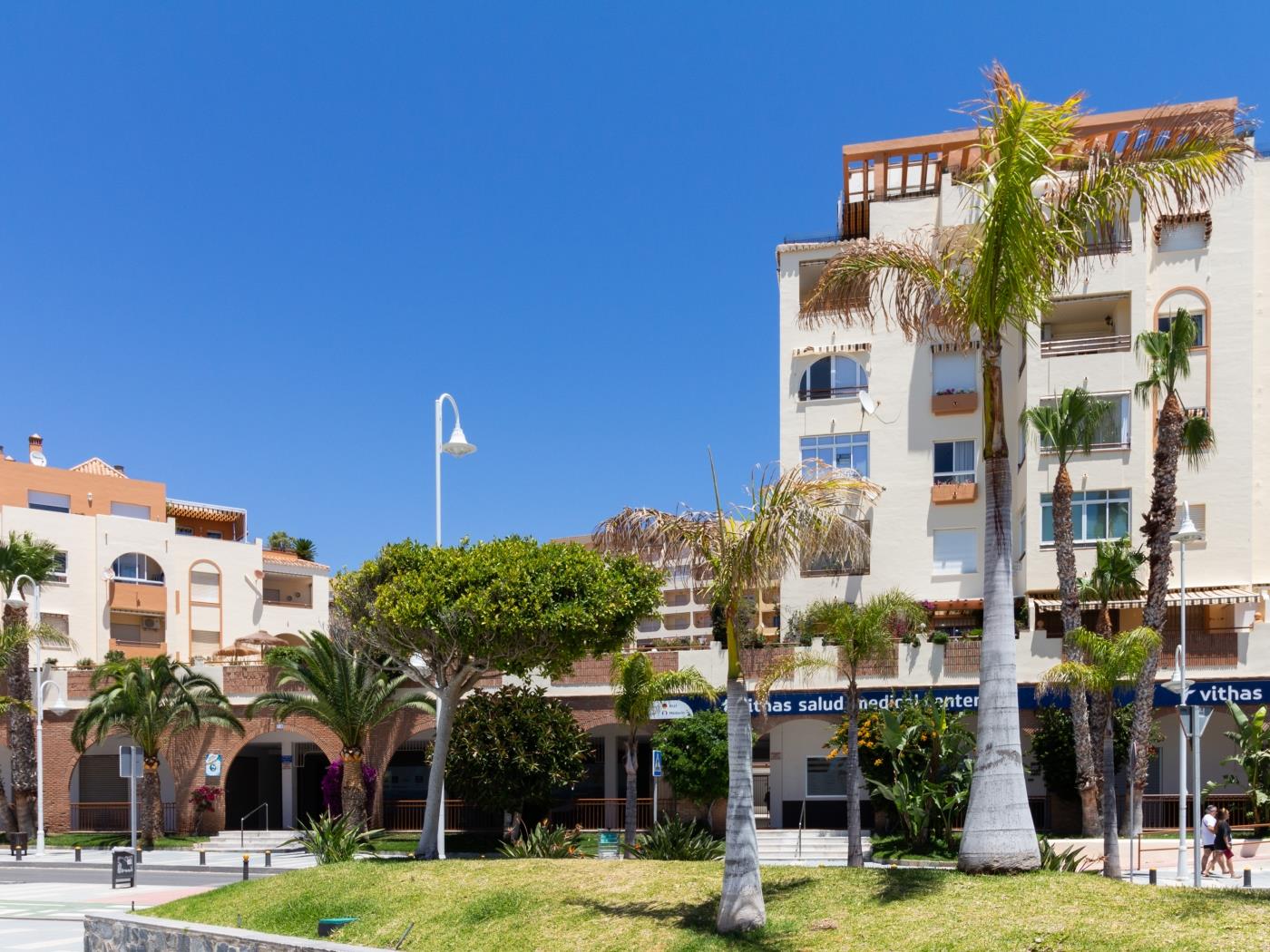 Apto Jardines de Mariote. Appartement à la plage de San Cristobal avec wifi. à Almuñécar