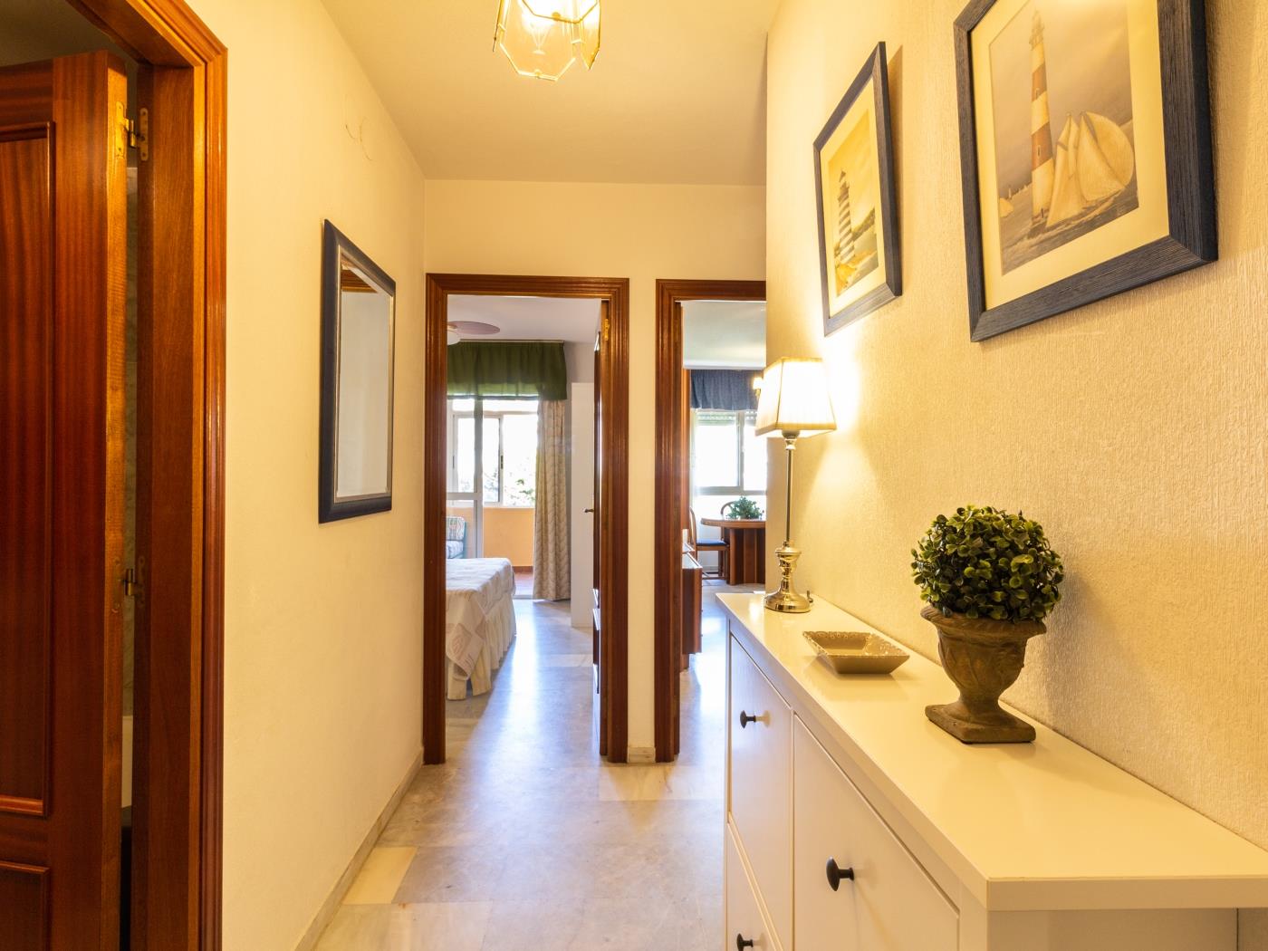 Apto Jardines de Mariote. Appartement à la plage de San Cristobal avec wifi. à Almuñécar