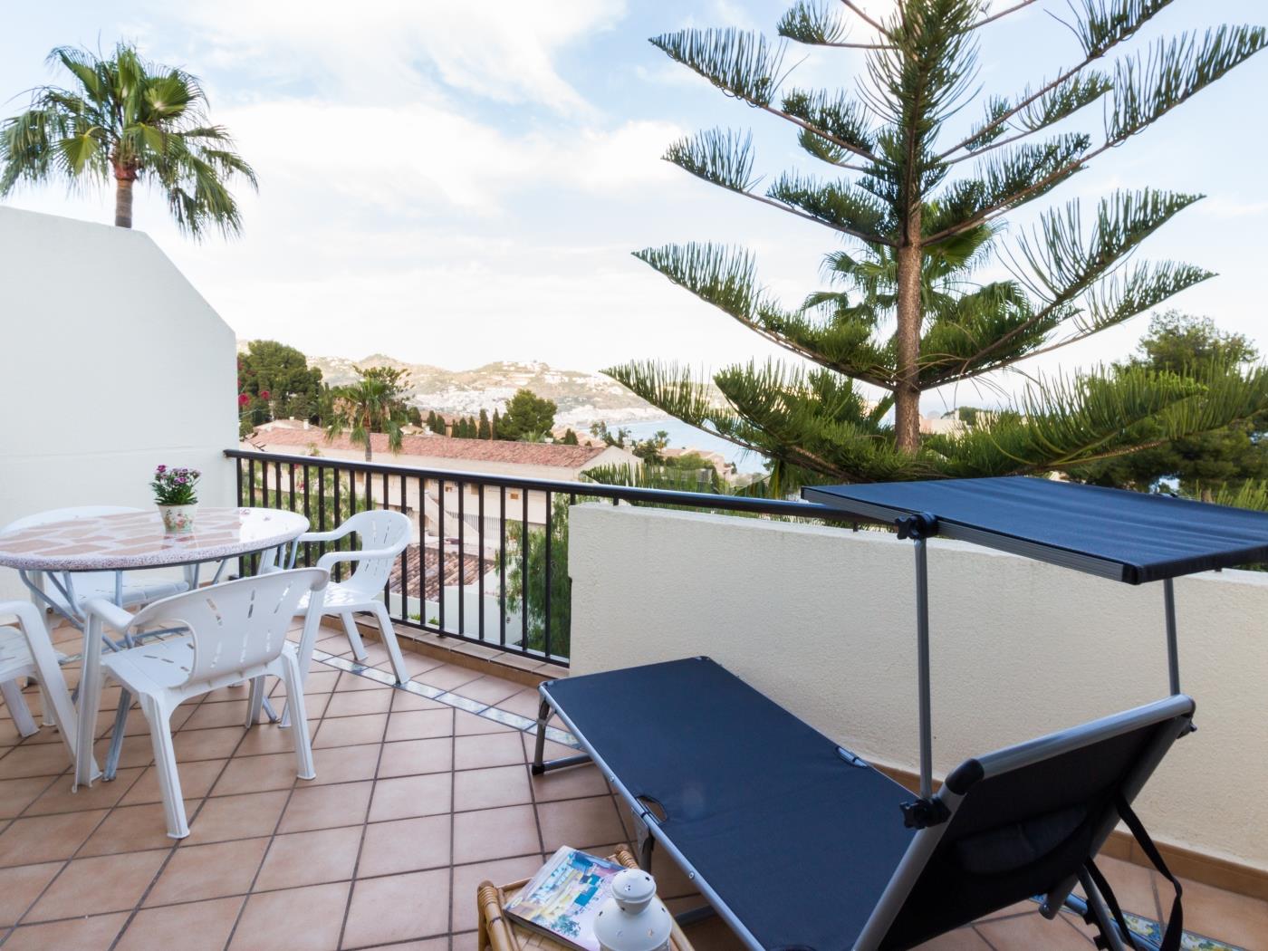 Apto Las Palomas. Apartment next to La Herradura Beach. in La Herradura