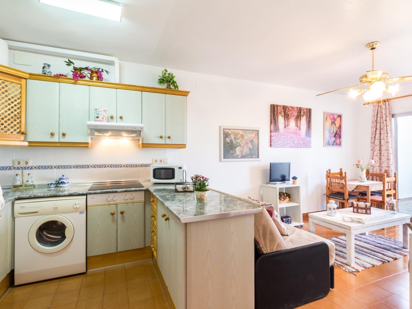 Apto Las Palomas. Apartment next to La Herradura Beach. in La Herradura