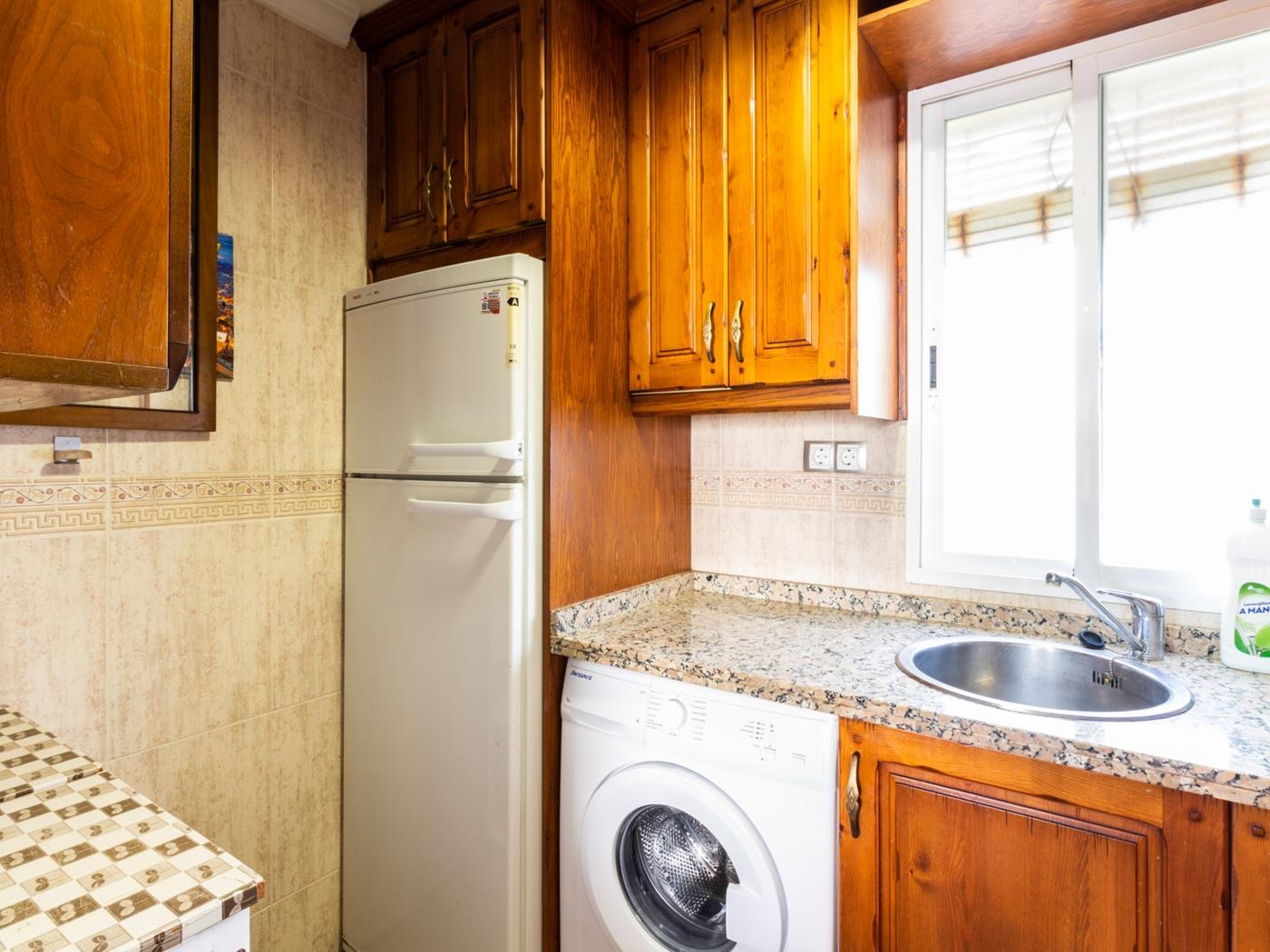 Apto Mayorazgo II. Apartamento con terraza en Salobreña