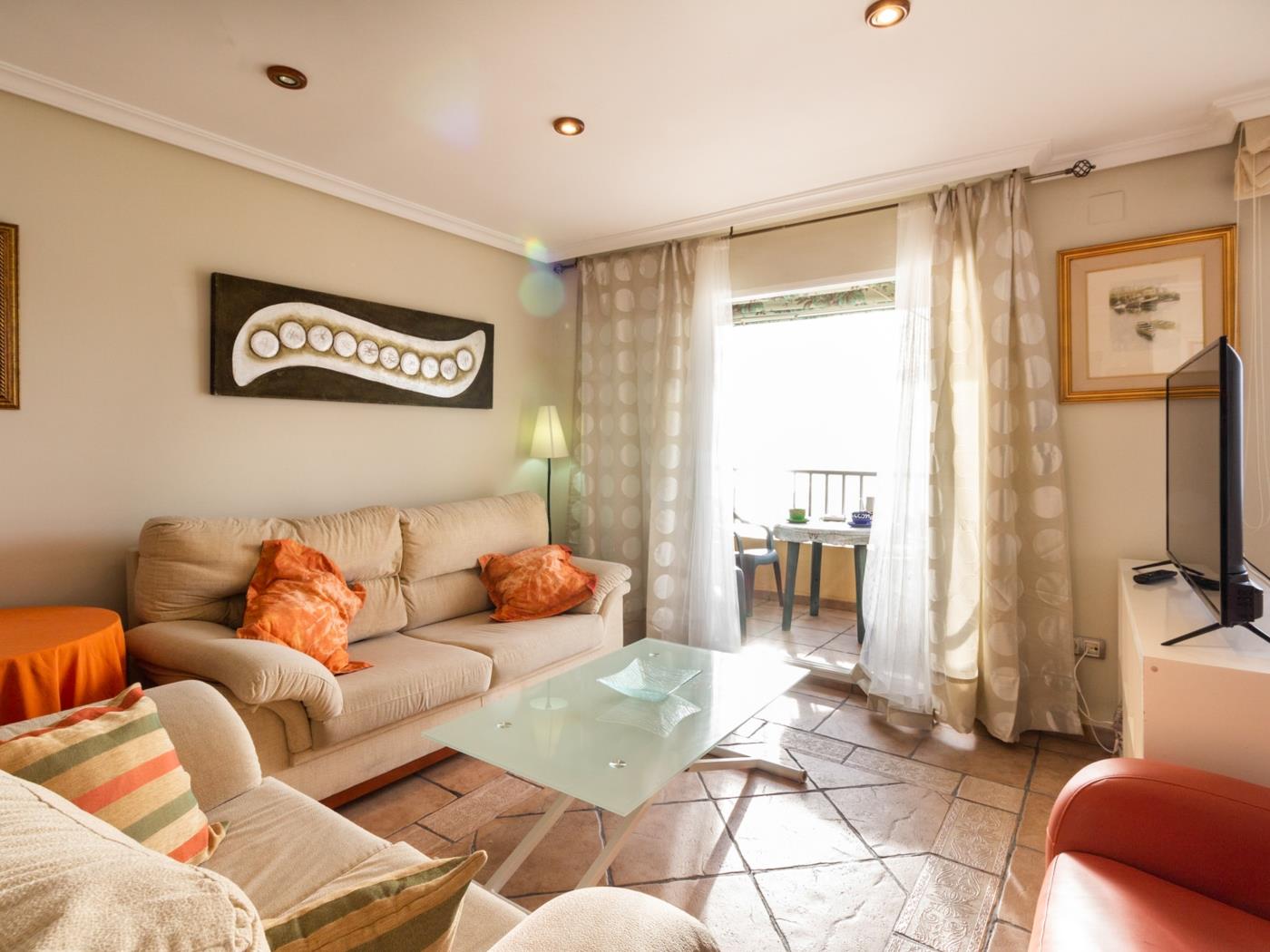 Apto Mayorazgo II. Apartamento con terraza en Salobreña