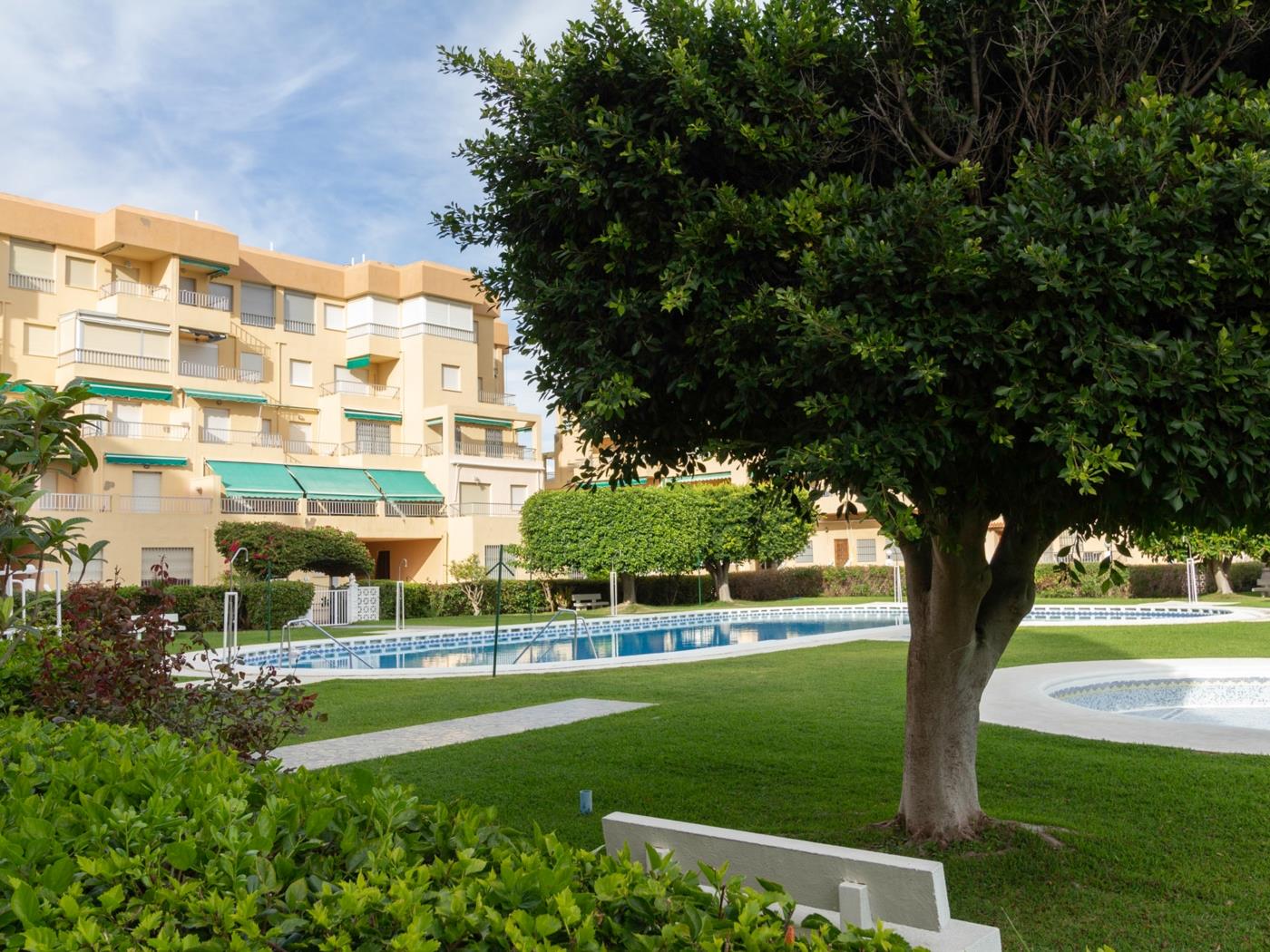 Apto Mayorazgo II. Apartamento con terraza en Salobreña