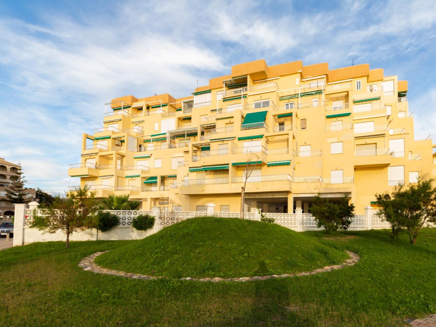 Apto Mayorazgo II. Apartamento con terraza en Salobreña