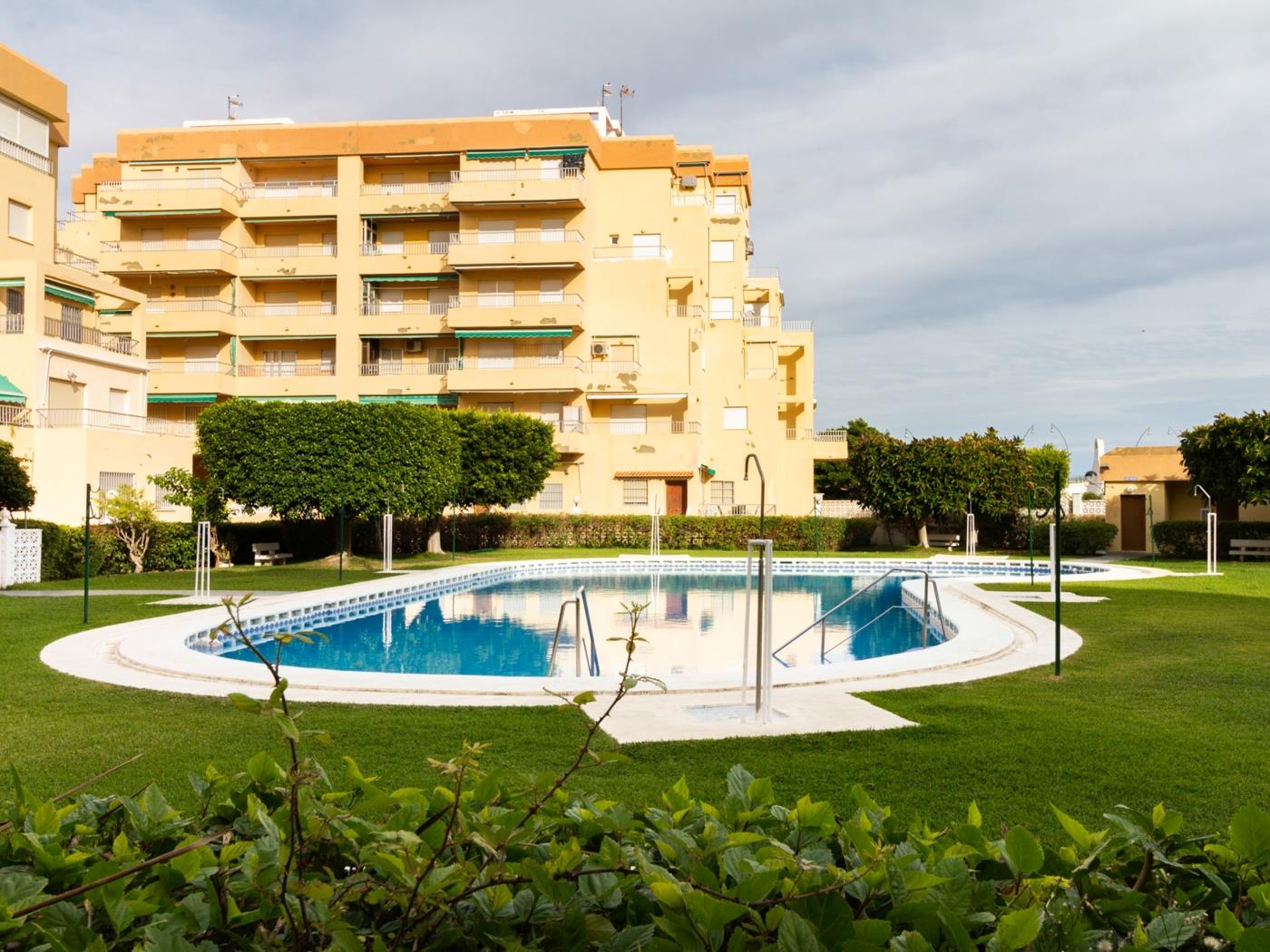 Apto Mayorazgo II. Apartamento con terraza en Salobreña