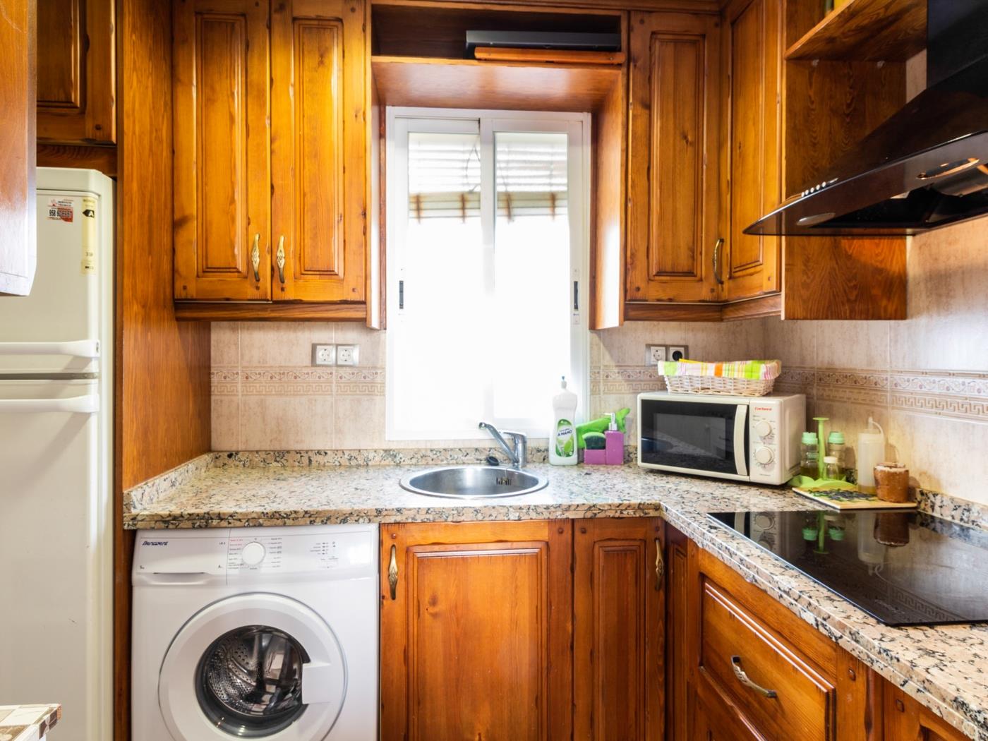 Apto Mayorazgo II. Apartamento con terraza en Salobreña