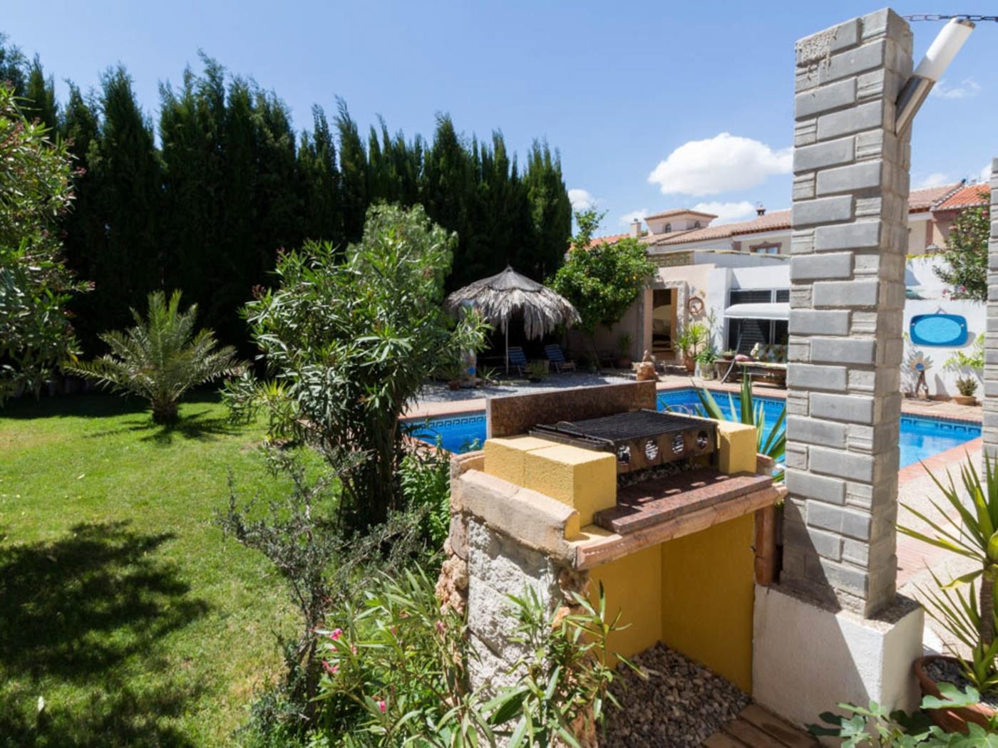 Beautiful house with pool, garden and wifi in Padul