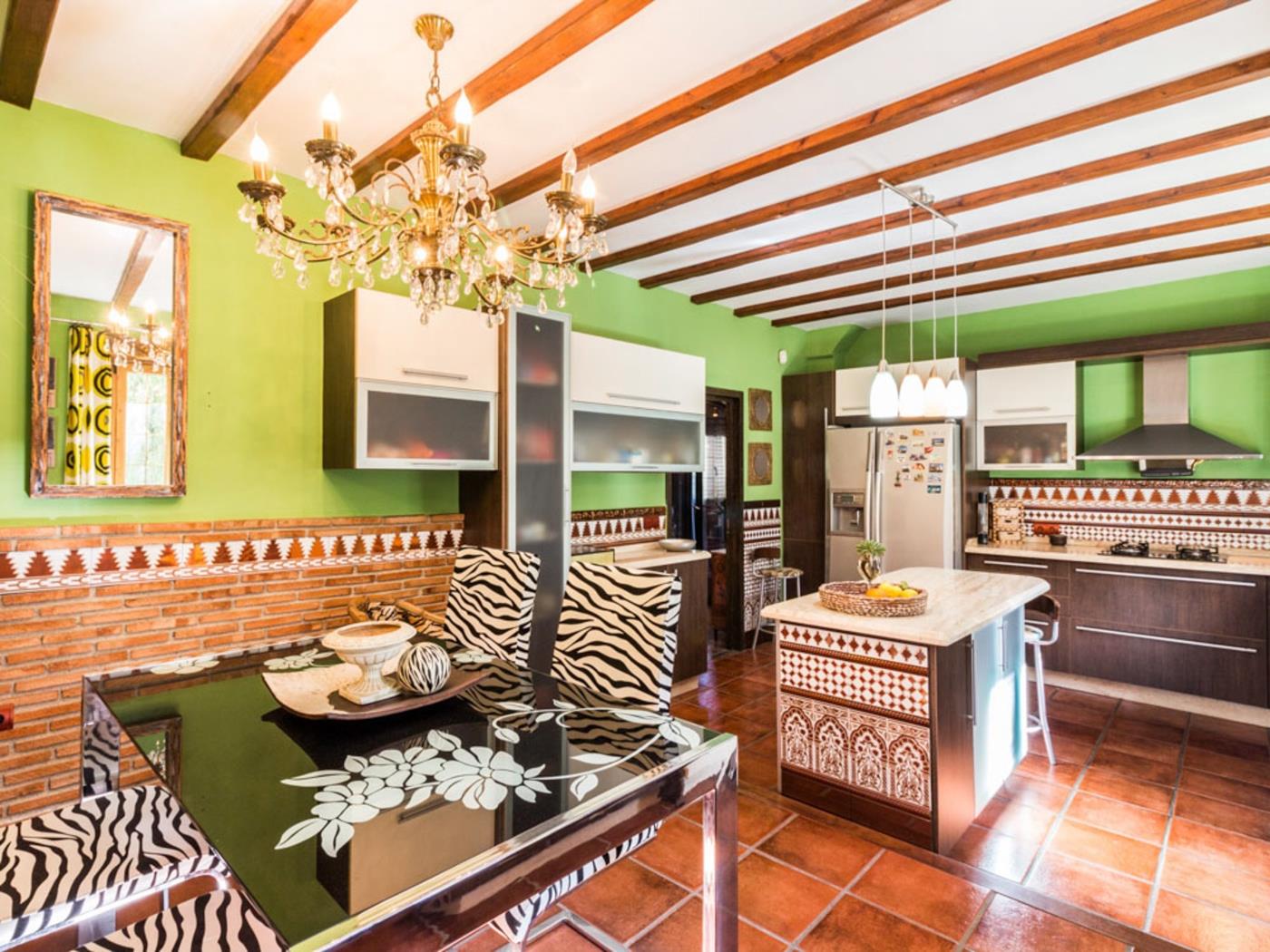 Beautiful house with pool, garden and wifi in Padul