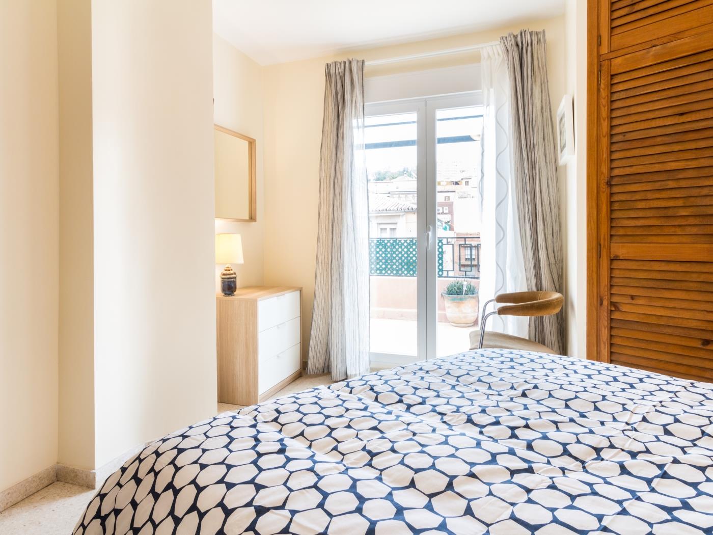 Apto Paseo del Salón. Penthouse central avec une grande terrasse. à Granada