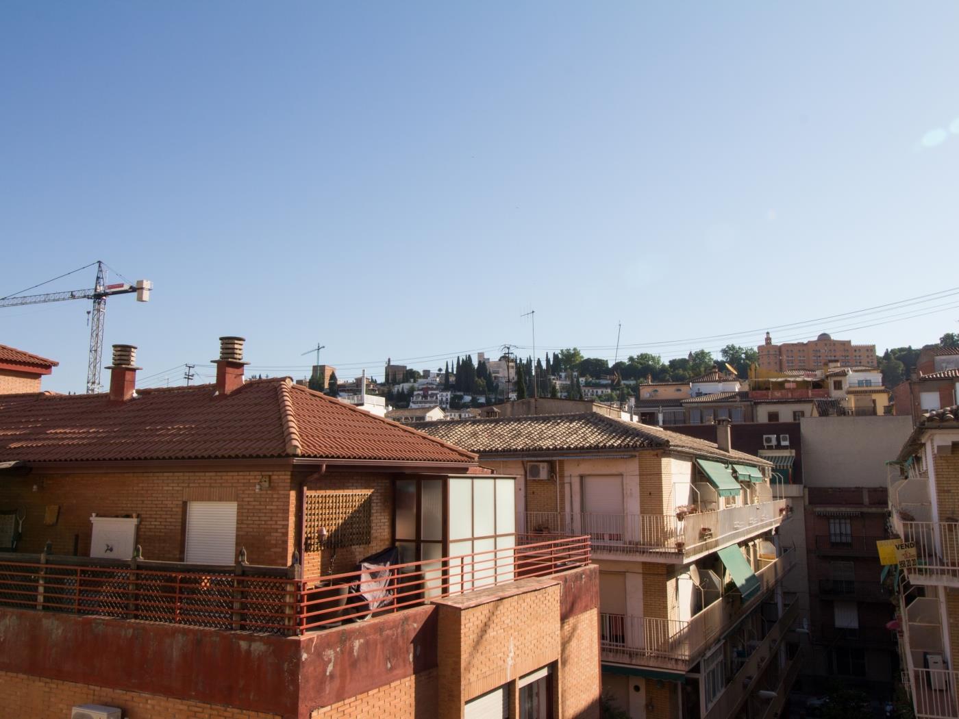 Apto Paseo del Salón. Penthouse central avec une grande terrasse. à Granada
