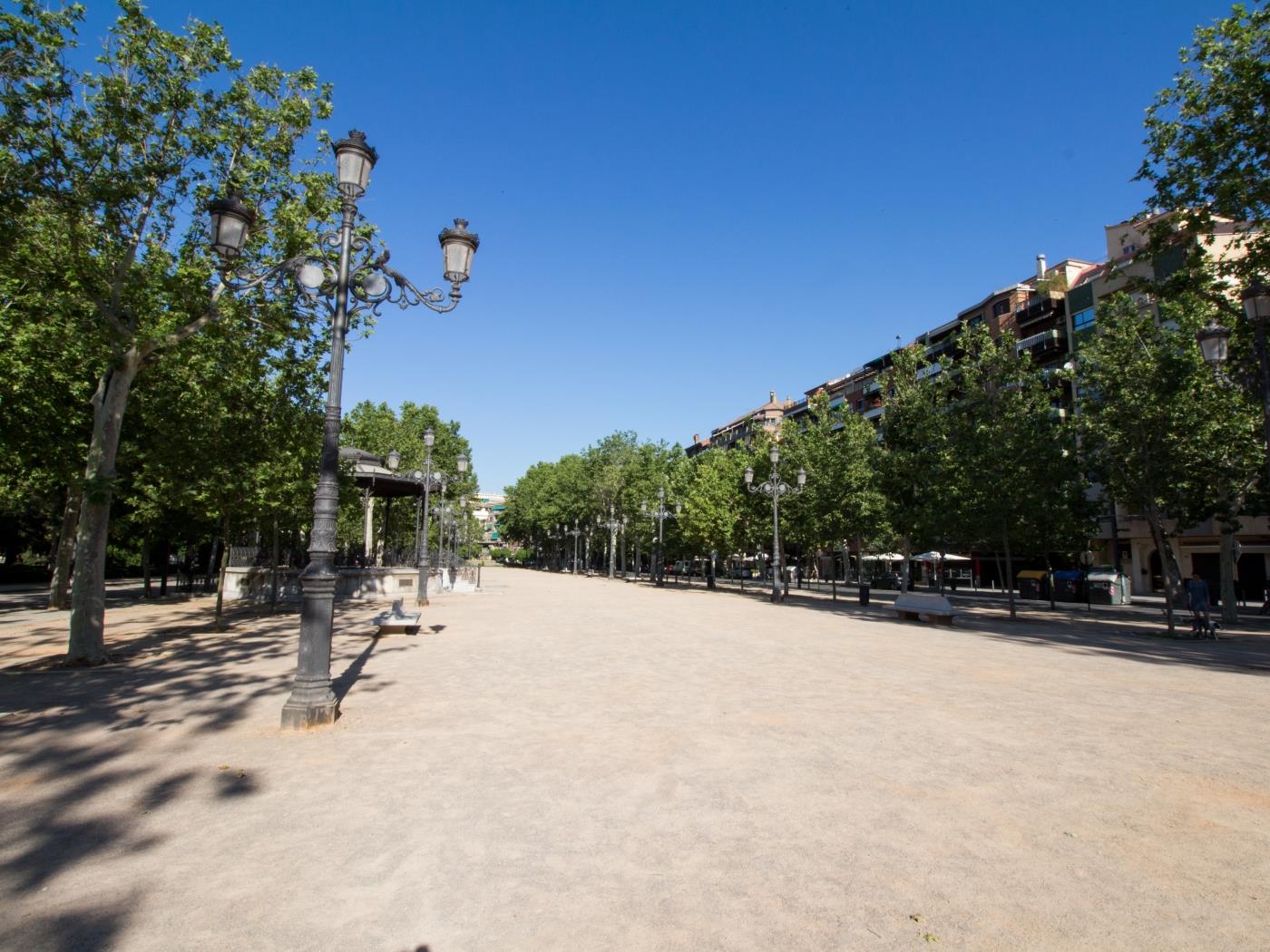 Apto Paseo del Salón. Penthouse central avec une grande terrasse. à Granada