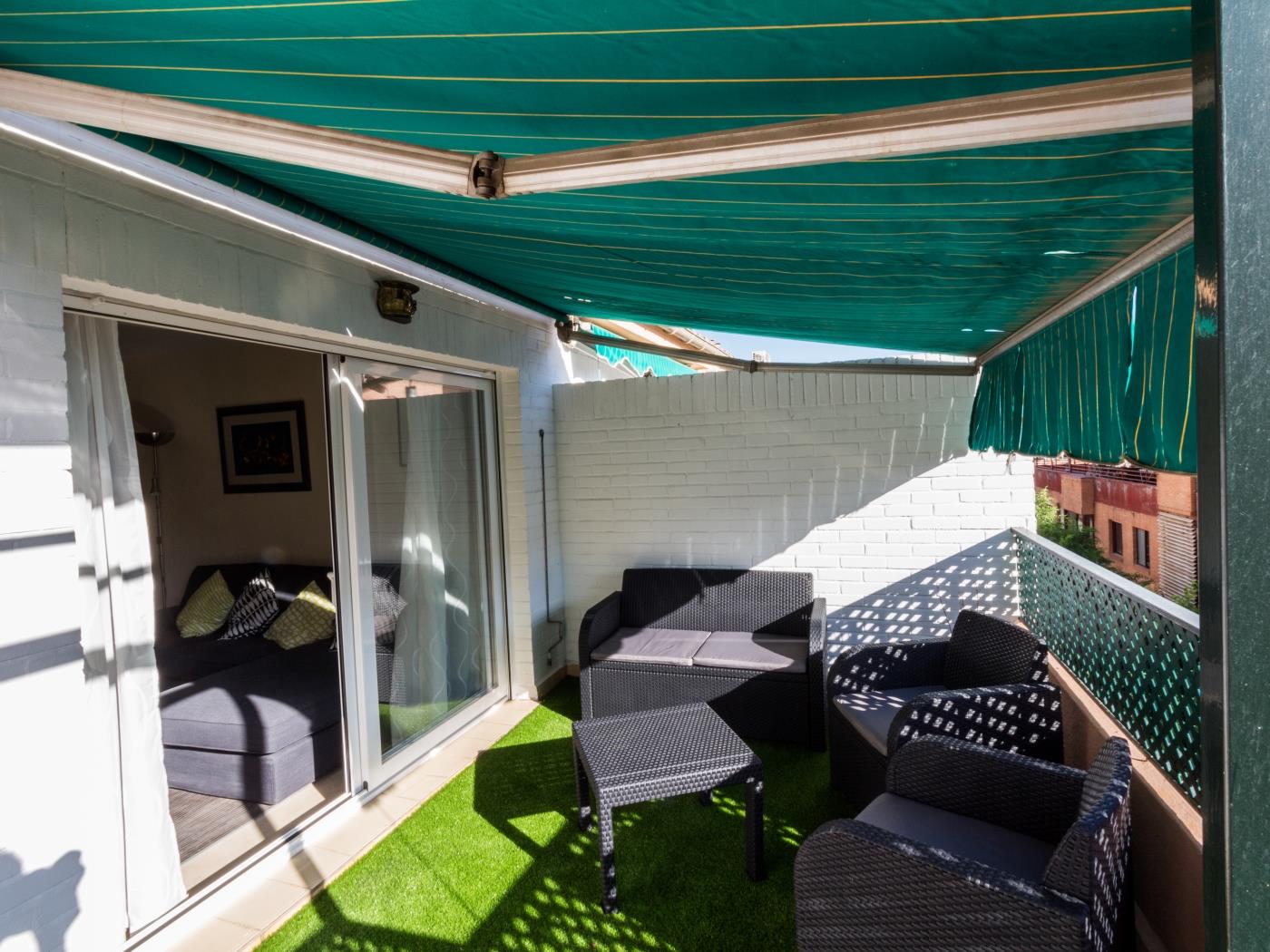 Apto Paseo del Salón. Penthouse central avec une grande terrasse. à Granada
