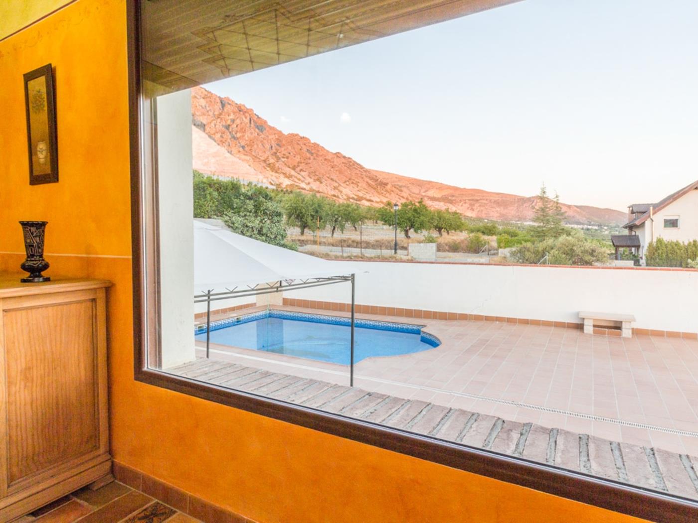Superbe maison avec vue, piscine et terrasse à Dúrcal