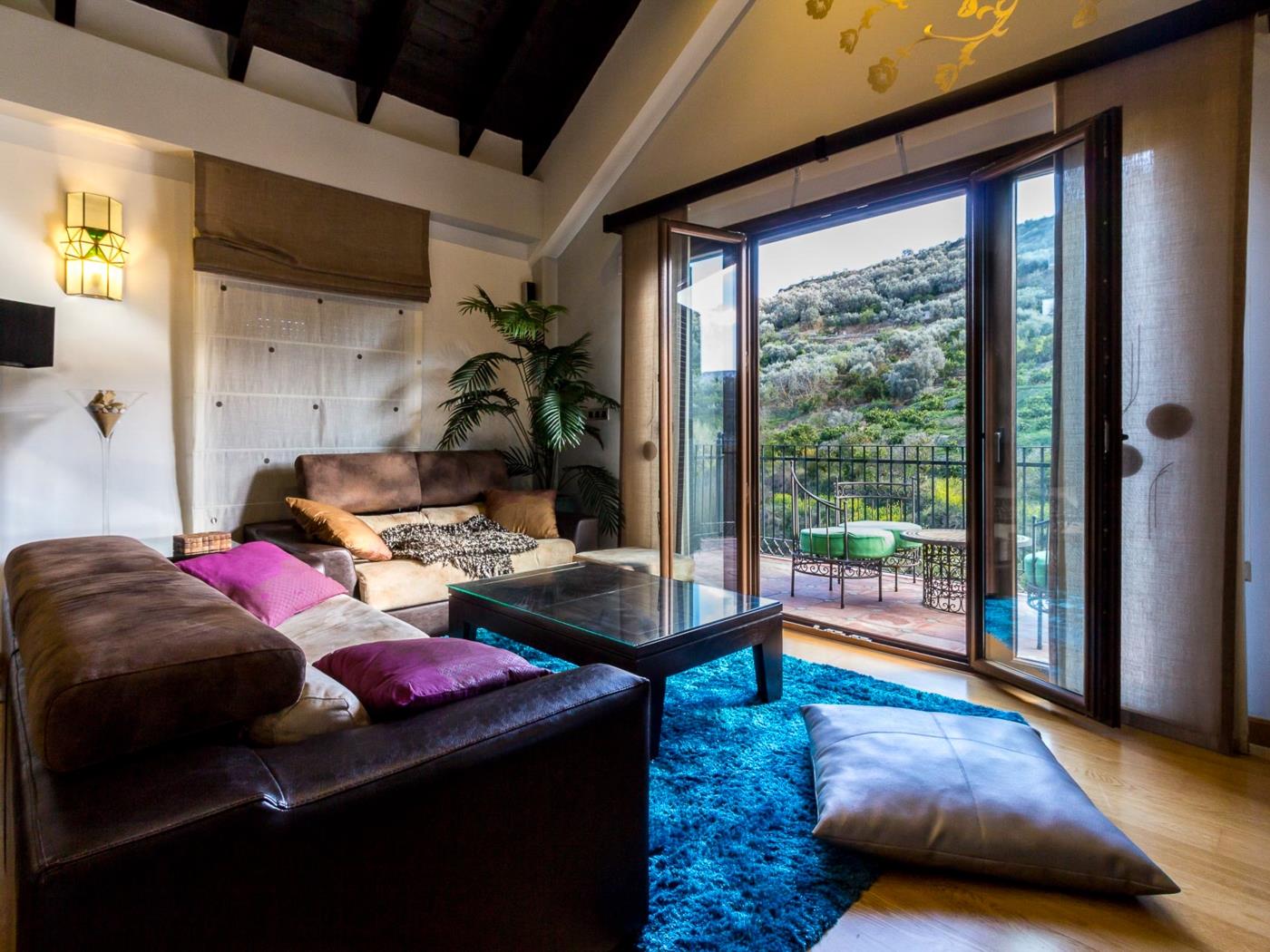 Magnificent house with pool, garden and views in Saleres