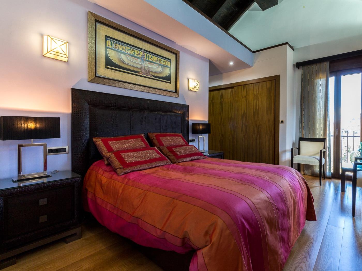 Magnificent house with pool, garden and views in Saleres