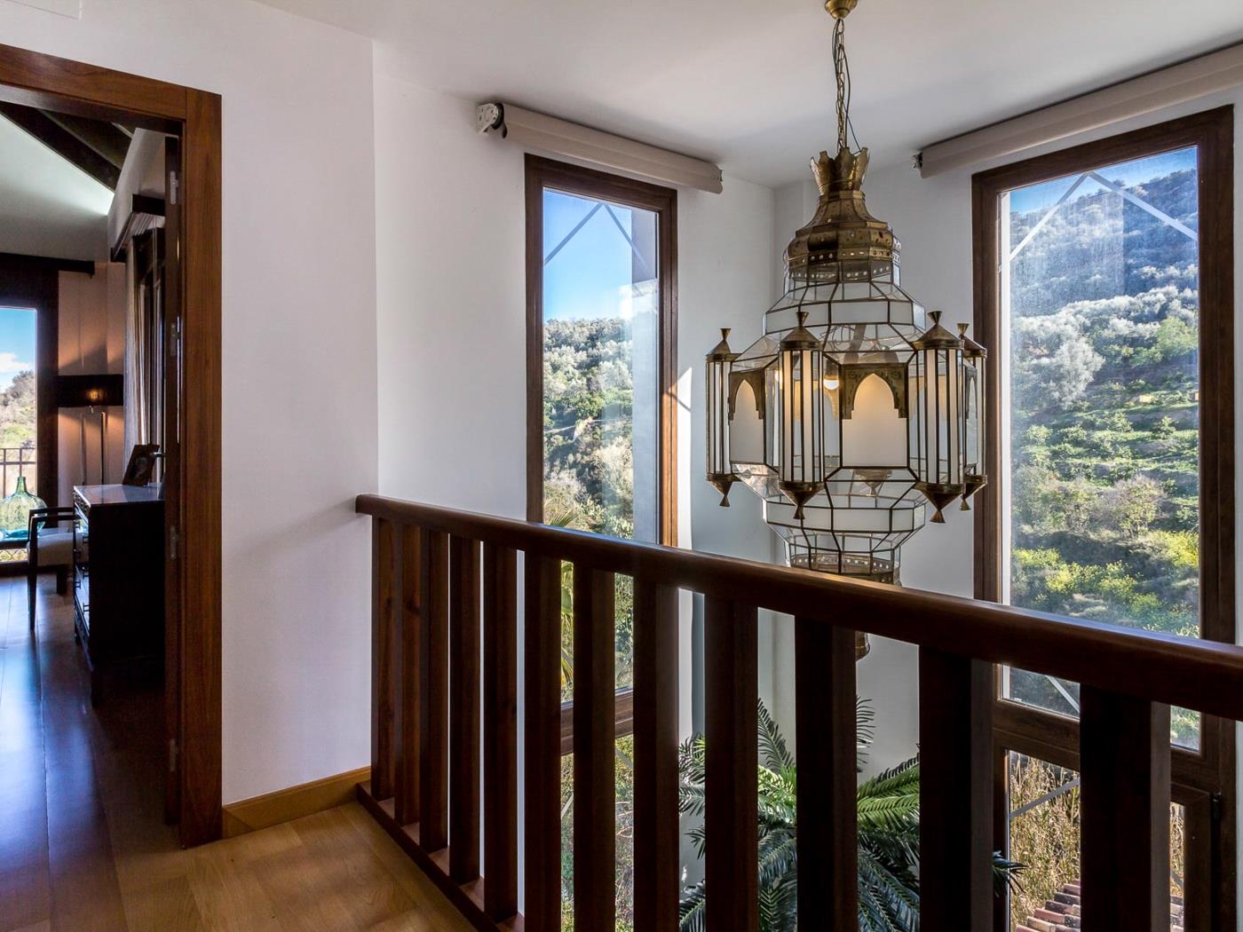 Magnificent house with pool, garden and views in Saleres
