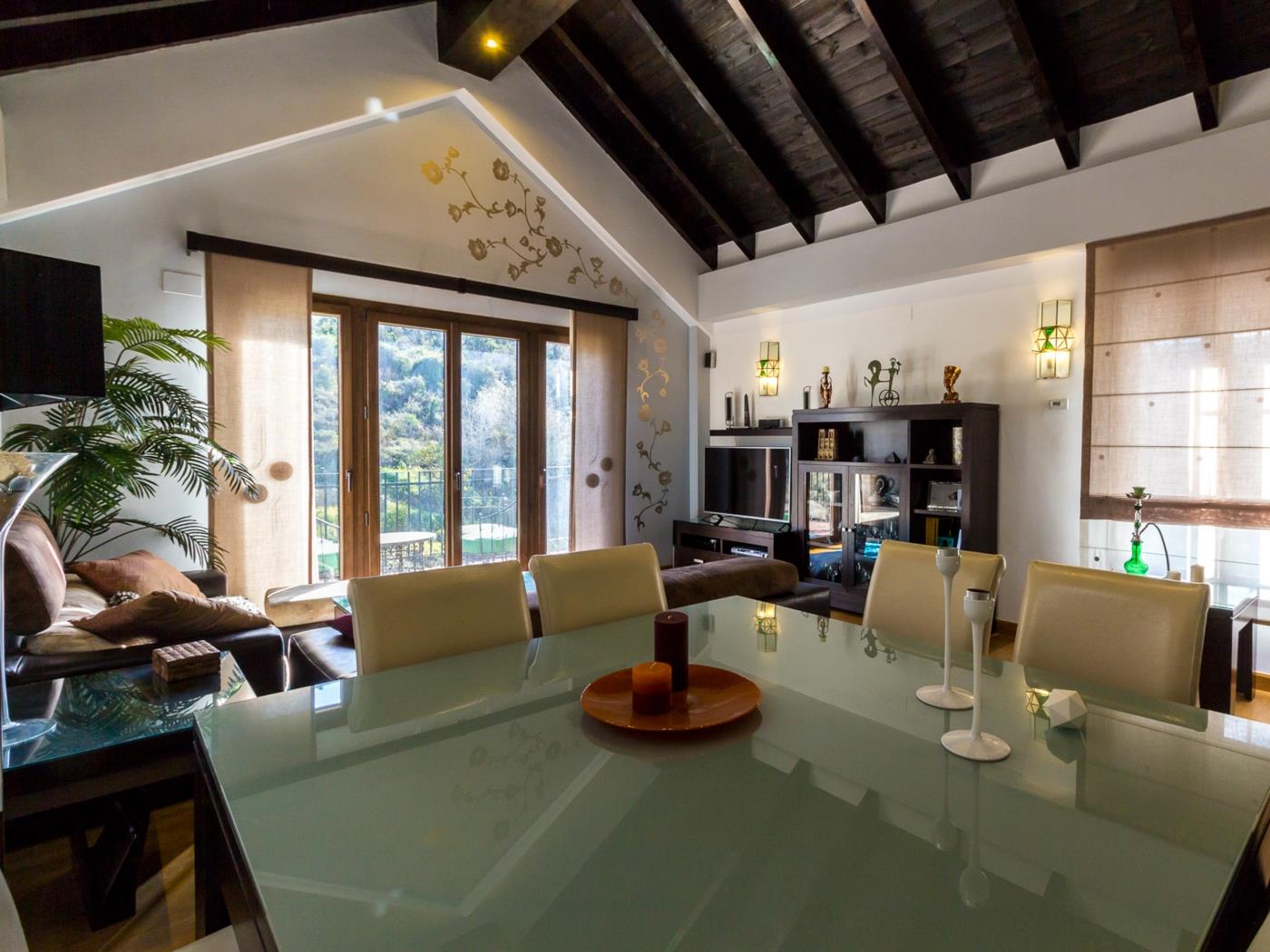 Magnificent house with pool, garden and views in Saleres