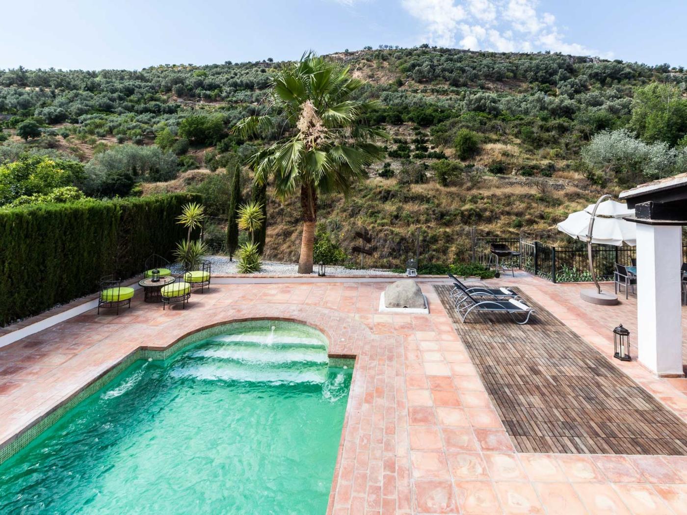 Magnificent house with pool, garden and views in Saleres
