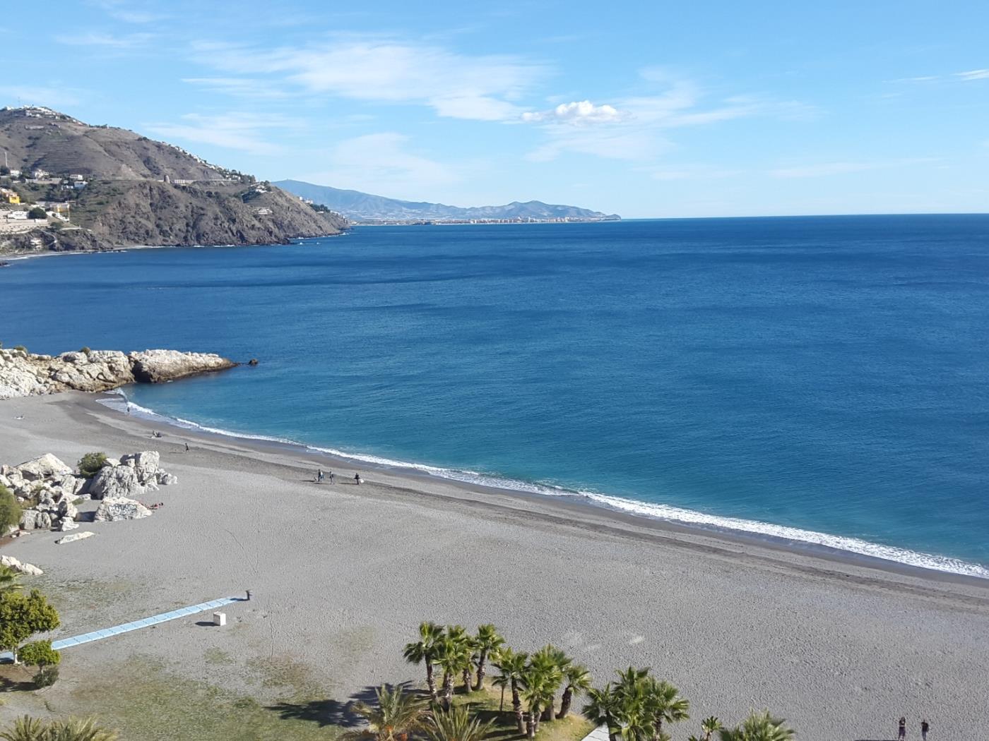 Apto. Velilla. Schöne Ferienwohnung mit Meerblick, Almuñecar. in Almuñécar