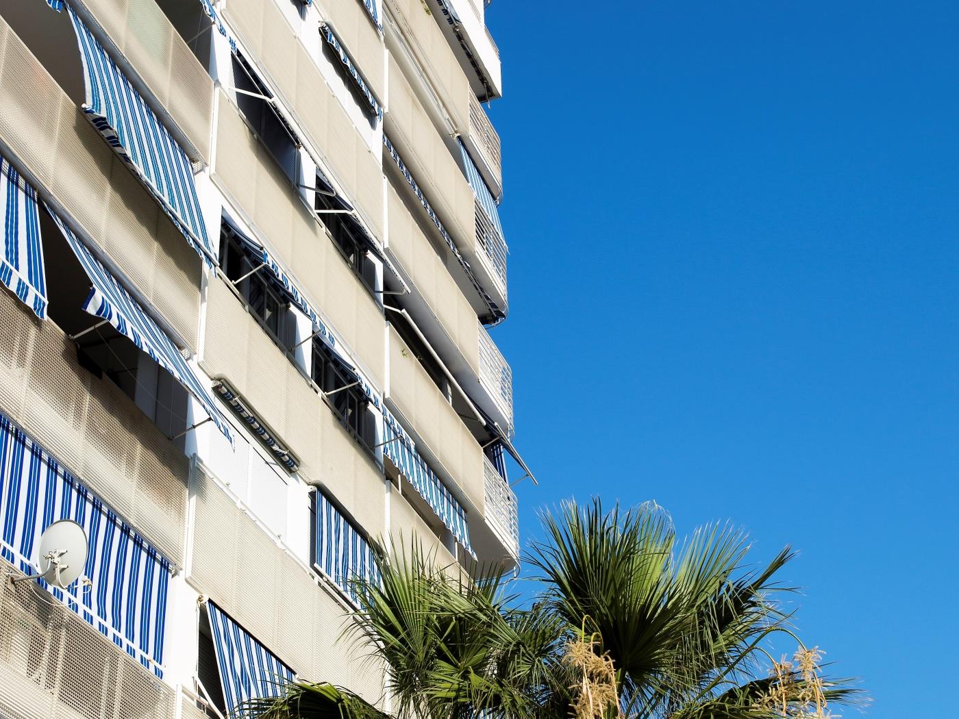 Apto. Velilla. Schöne Ferienwohnung mit Meerblick, Almuñecar. in Almuñécar