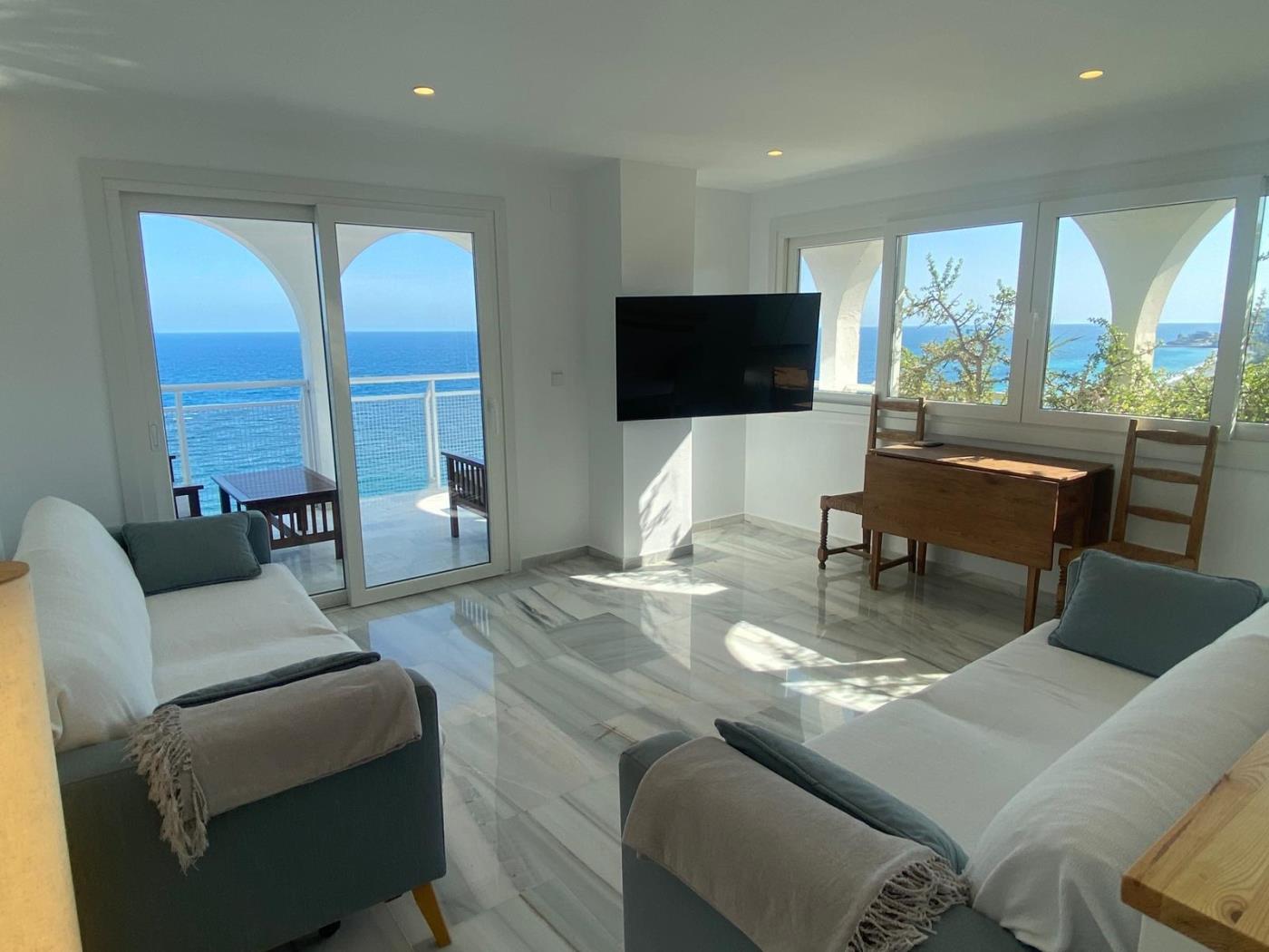 Apto. Velilla. Schöne Ferienwohnung mit Meerblick, Almuñecar. in Almuñécar