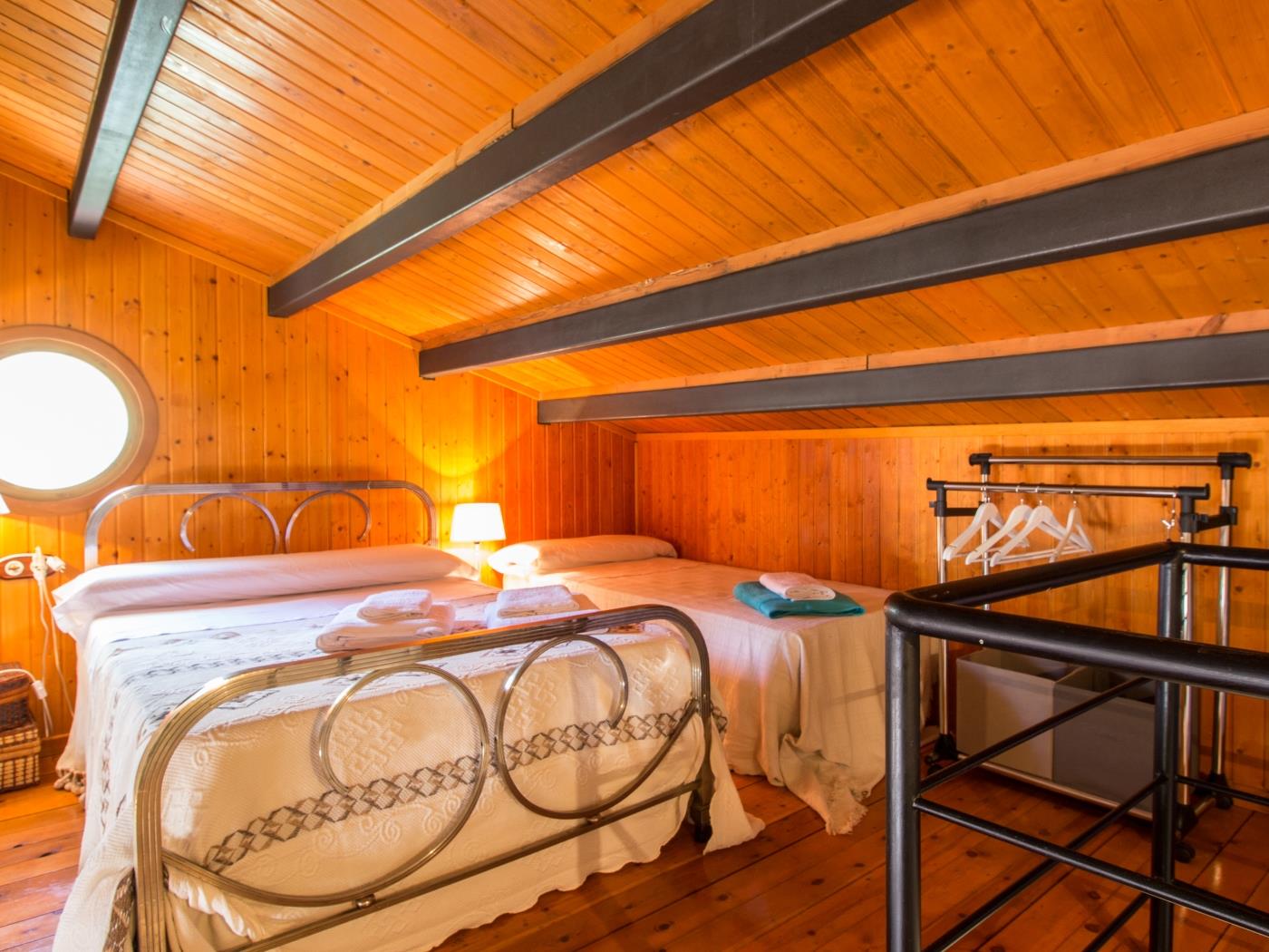 Charming farmhouse, garden, pool and wifi in Dúrcal