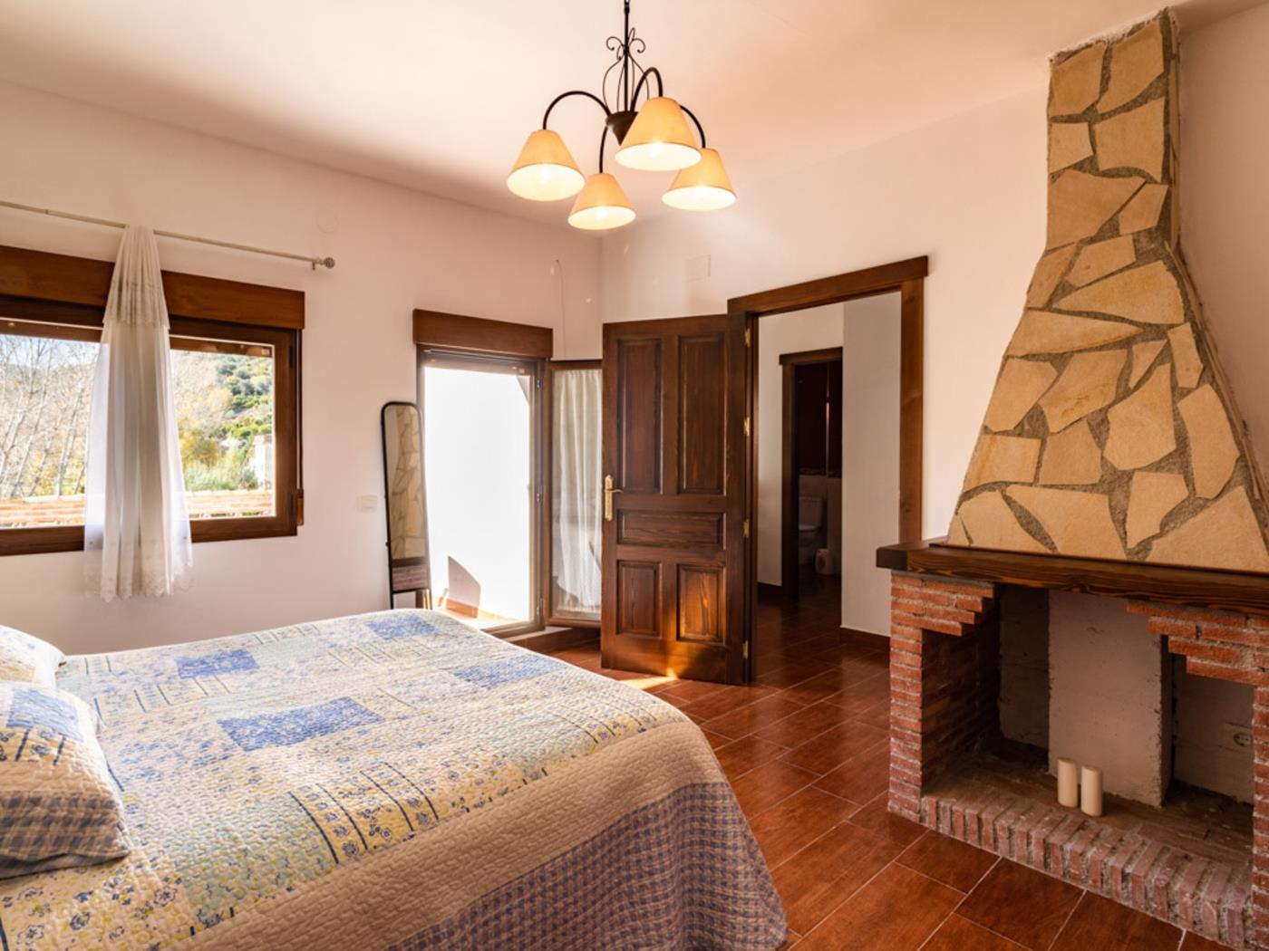 Casa del Rio .en Saleres