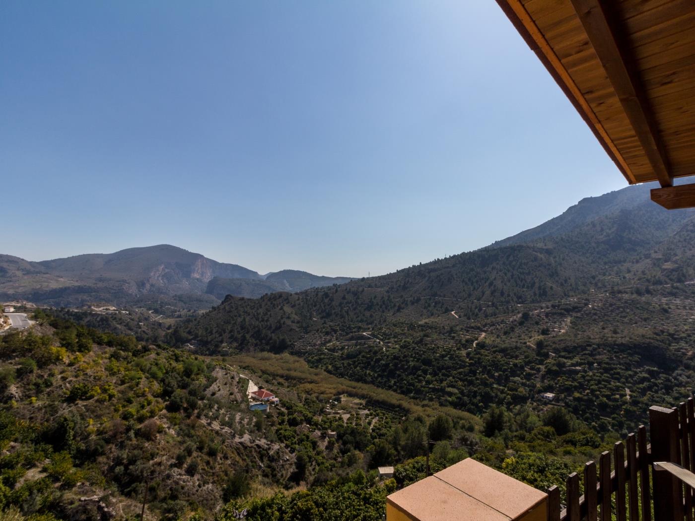 Cortijo Del Aire .en Los Guájares