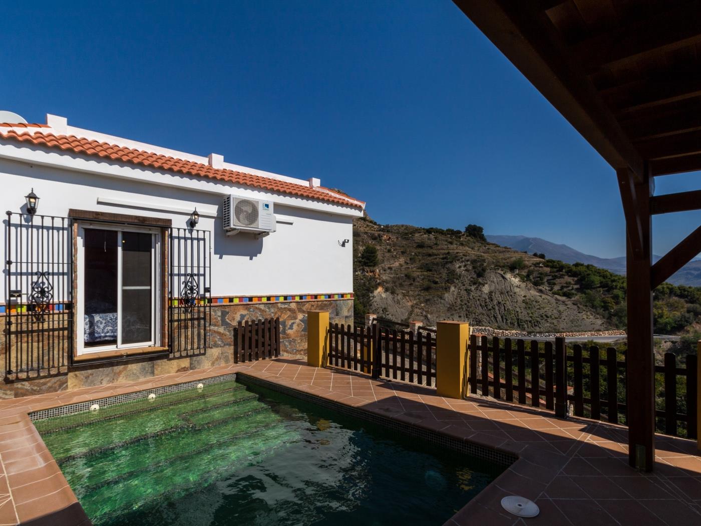 Cortijo Del Aire .en Los Guájares