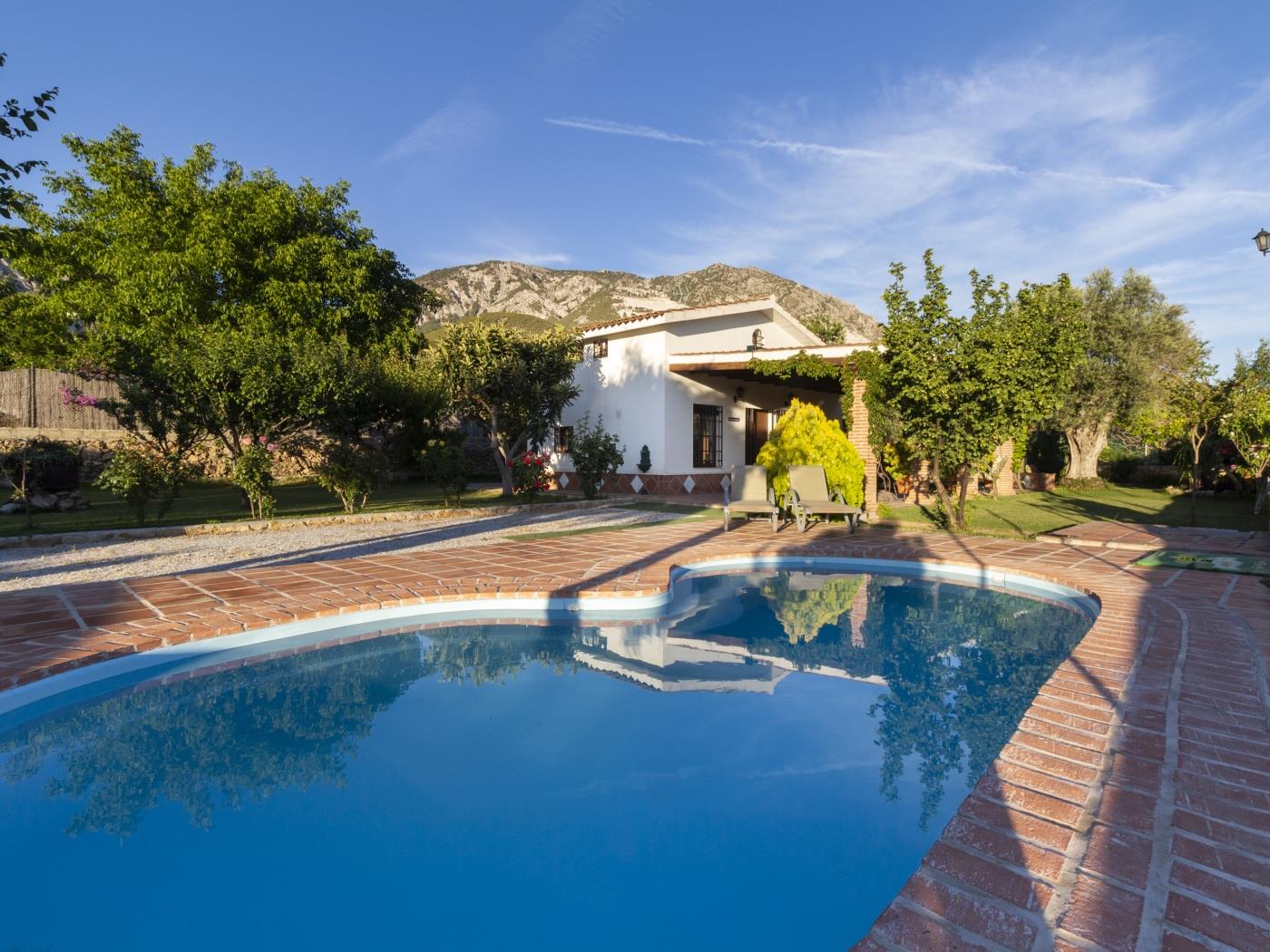 Cortijo Maritrini in Dúrcal