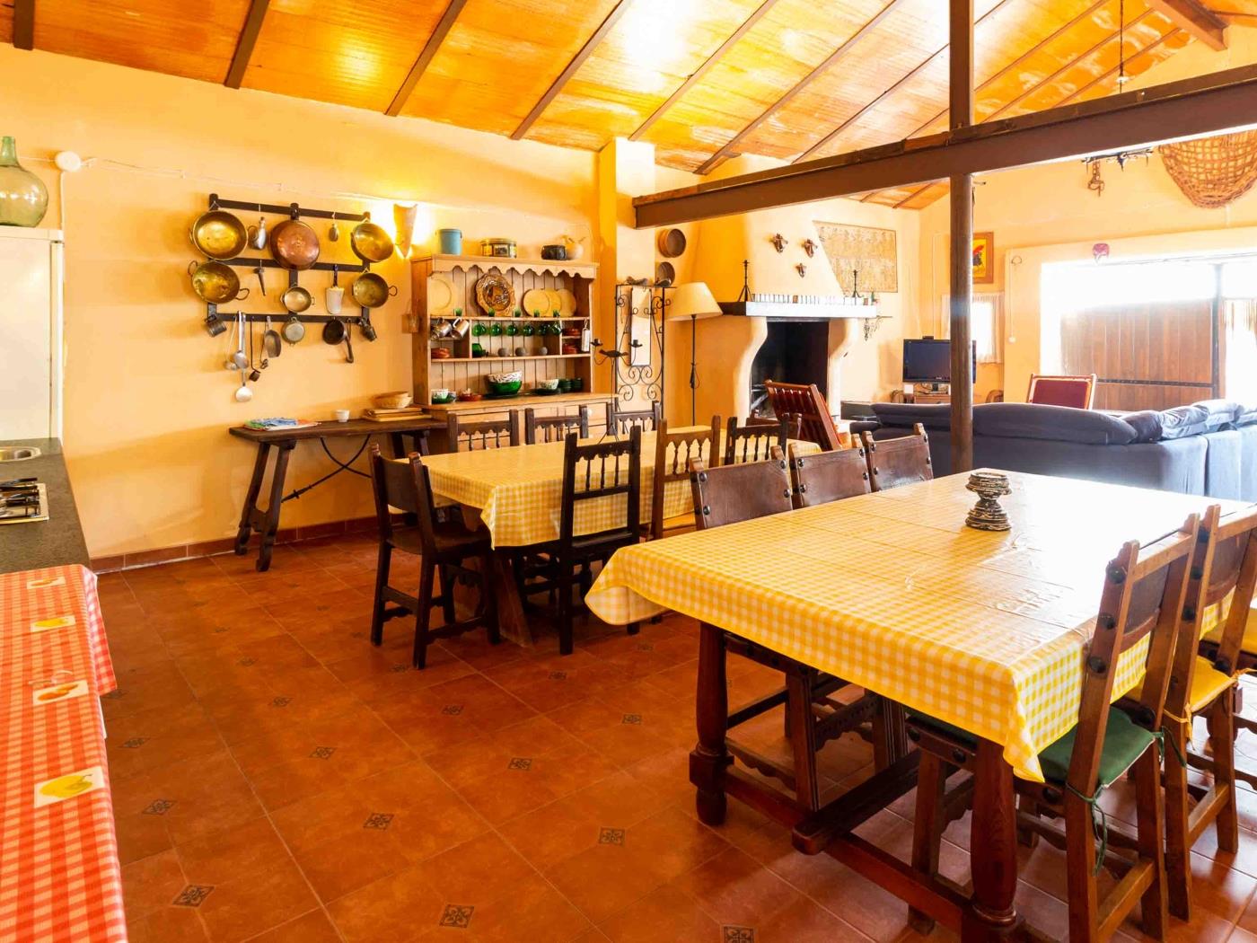 Cortijo Mirasol in Santa Cruz de Comercio