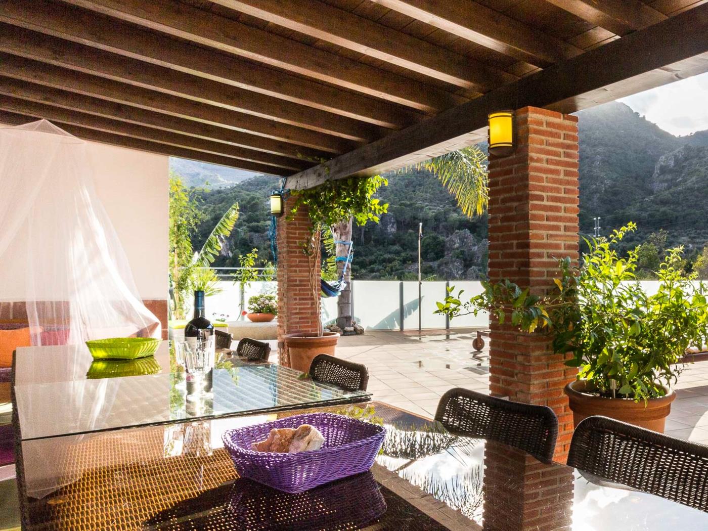 Wunderschöne, renovierte Mühle mit Swimmingpool in Los Guájares
