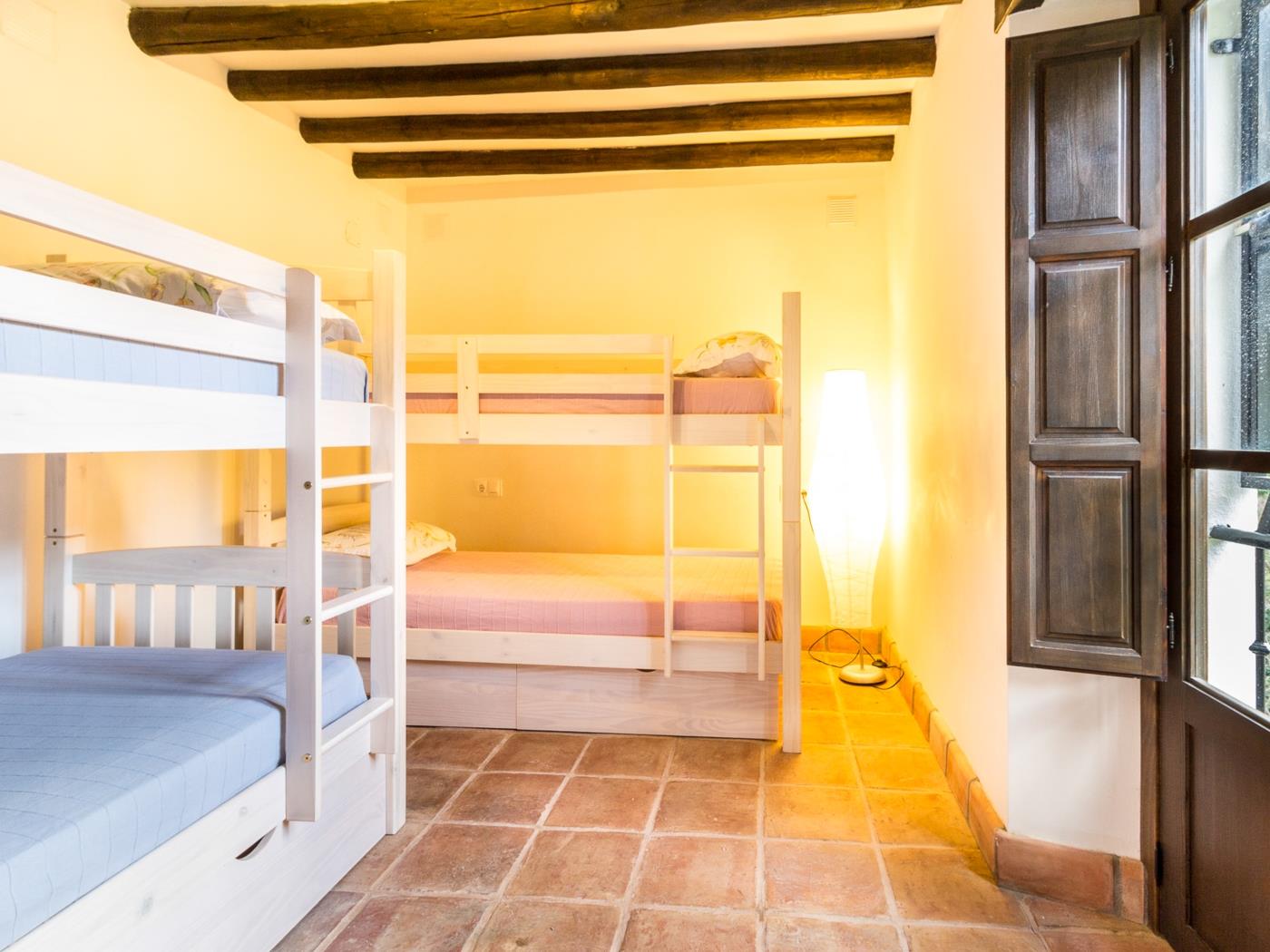 Wunderschöne, renovierte Mühle mit Swimmingpool in Los Guájares