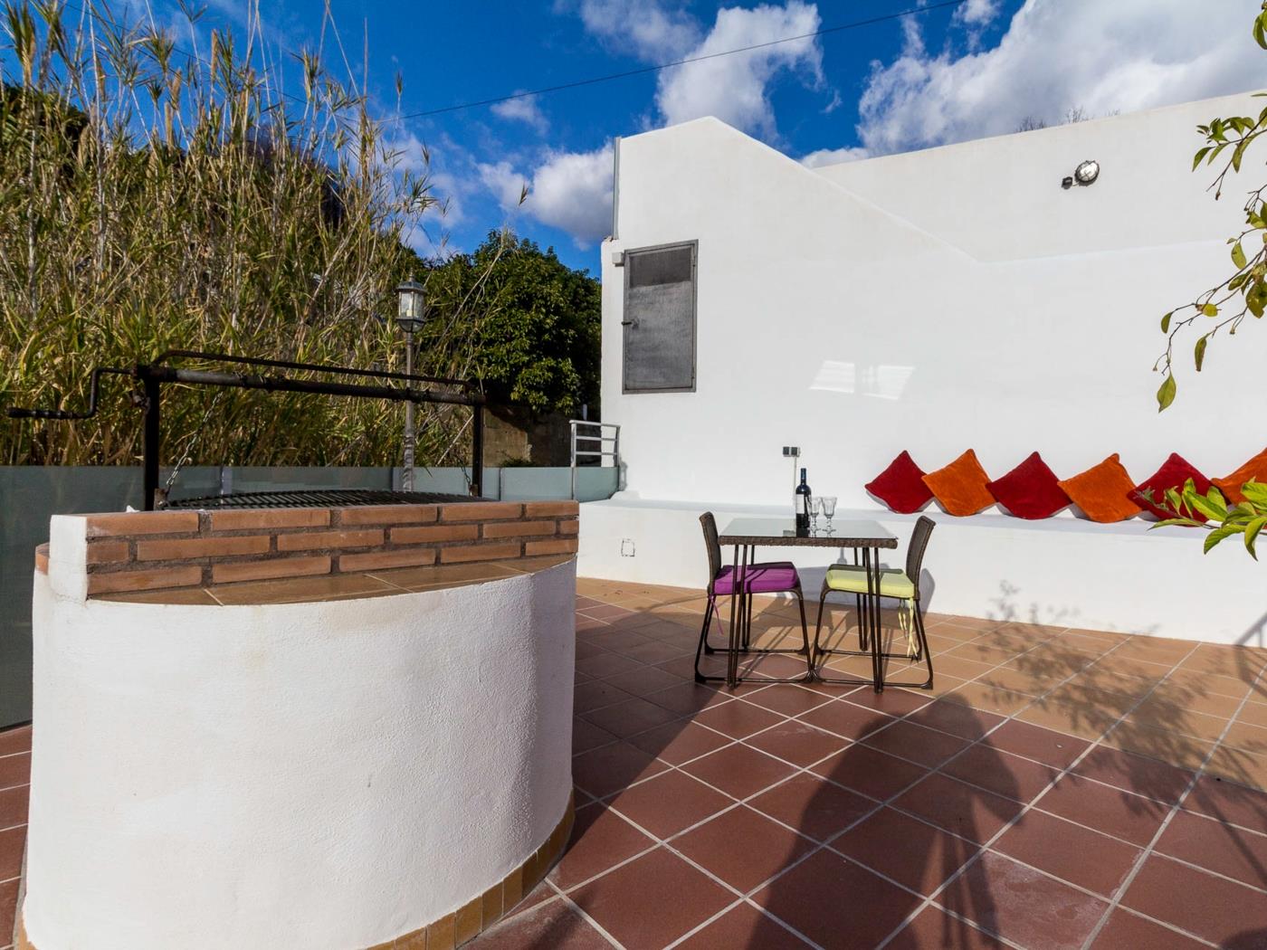 Wunderschöne, renovierte Mühle mit Swimmingpool in Los Guájares