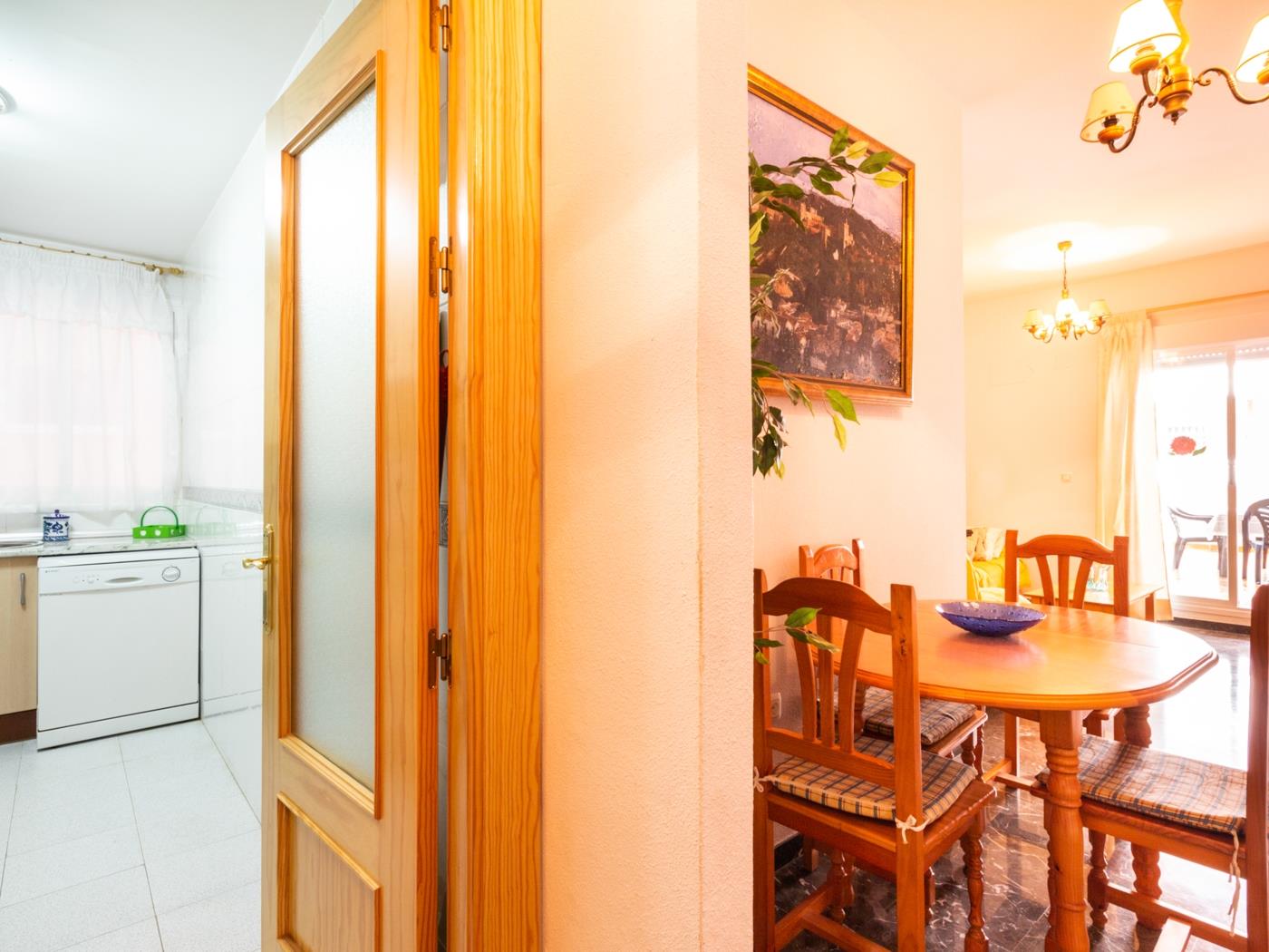 Apto Castell Beach. Apartment mit einer geräumigen Terrasse am Meer. in Castell de Ferro