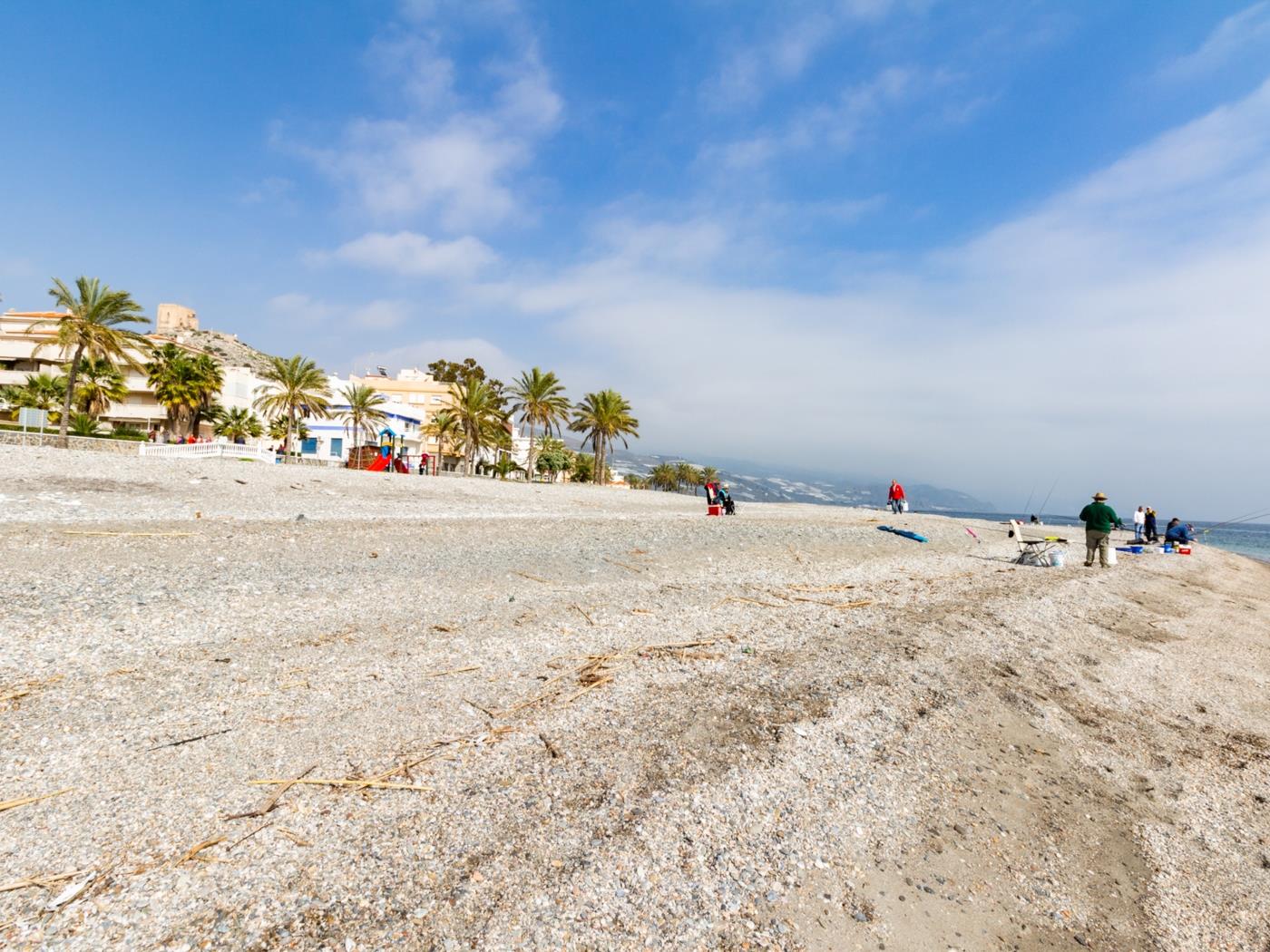 Apto Castell Beach. Apartment mit einer geräumigen Terrasse am Meer. in Castell de Ferro