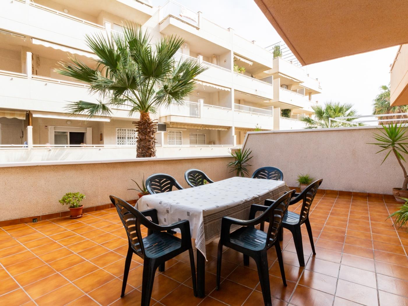 Apto Castell Beach. Apartment mit einer geräumigen Terrasse am Meer. in Castell de Ferro