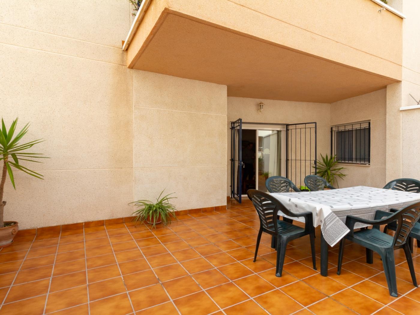 Apto Castell Beach. Apartment mit einer geräumigen Terrasse am Meer. in Castell de Ferro