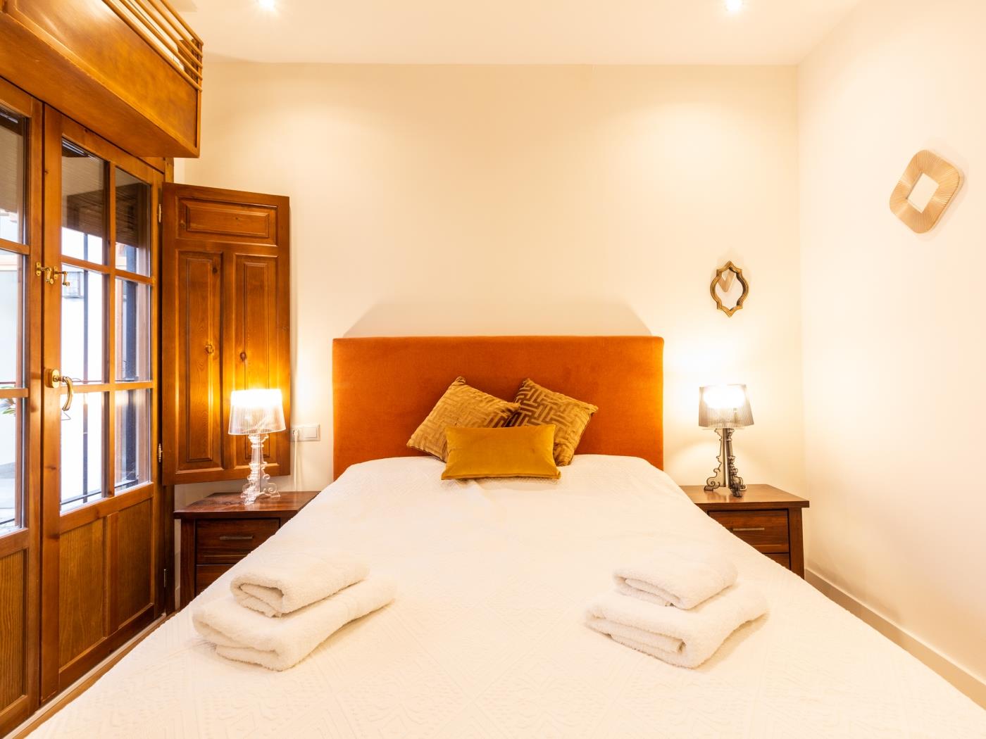 Apto Catedral. Appartement avec la meilleure situation dans le centre de Grenade à Granada