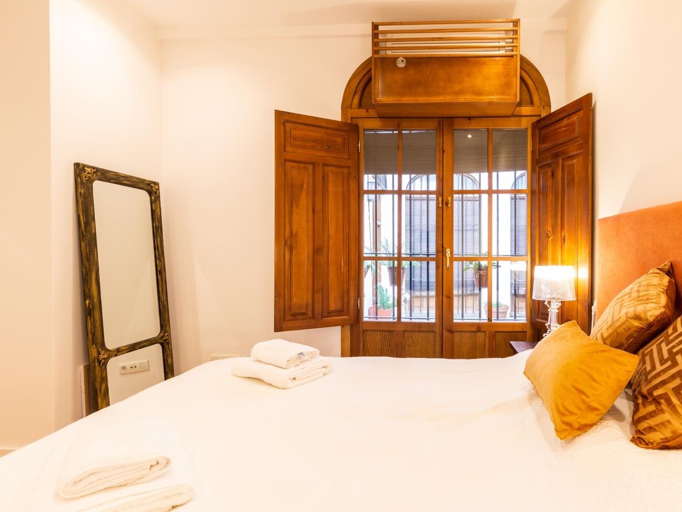 Apto Catedral. Appartement avec la meilleure situation dans le centre de Grenade à Granada