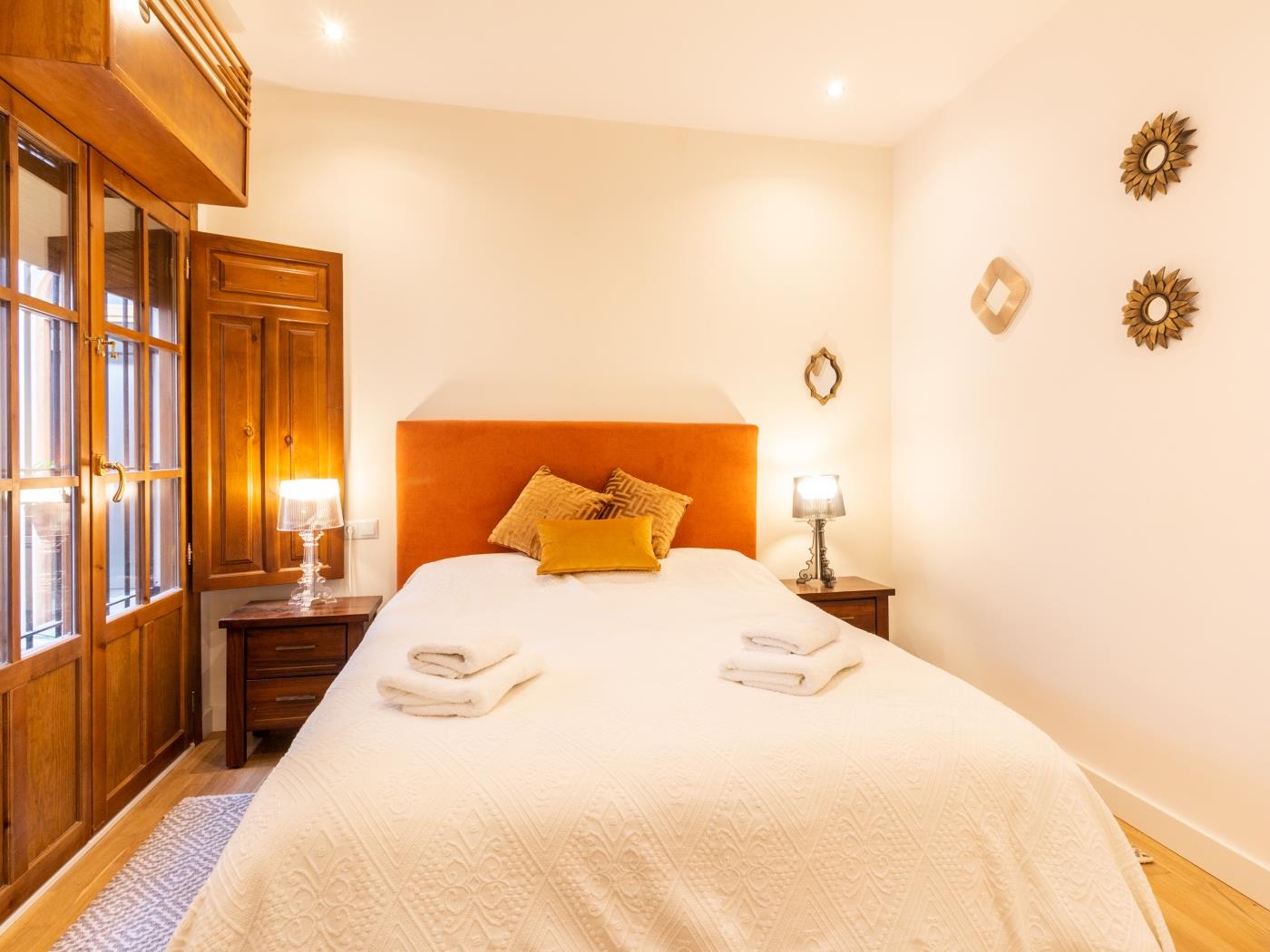 Apto Catedral. Appartement avec la meilleure situation dans le centre de Grenade à Granada