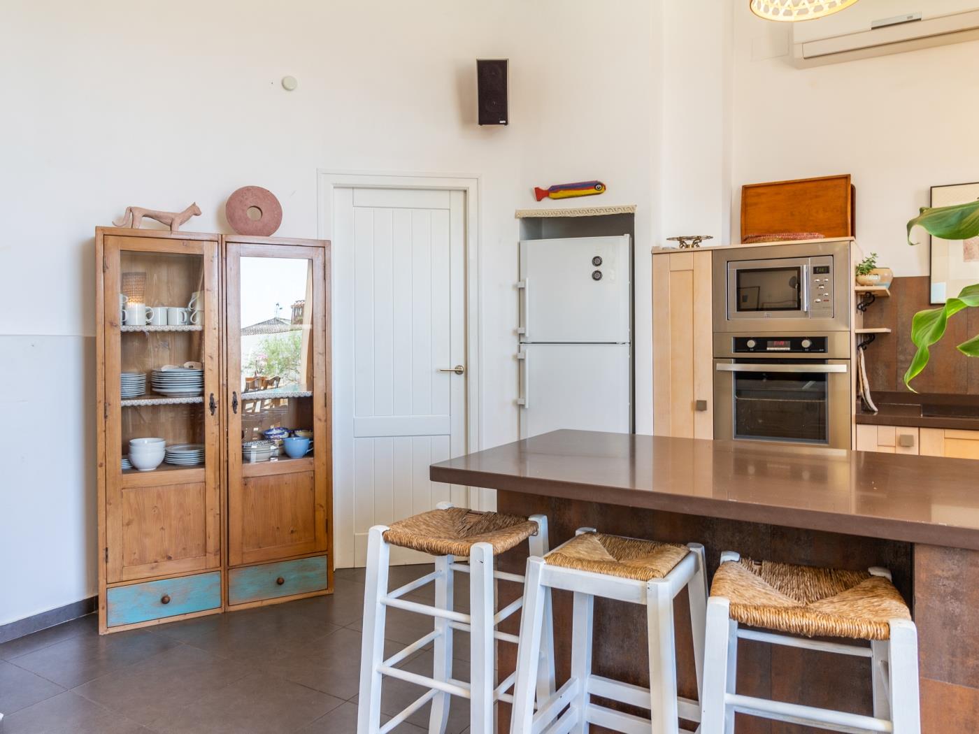 casa con piscina y sala de yoga privada en Nigüelas