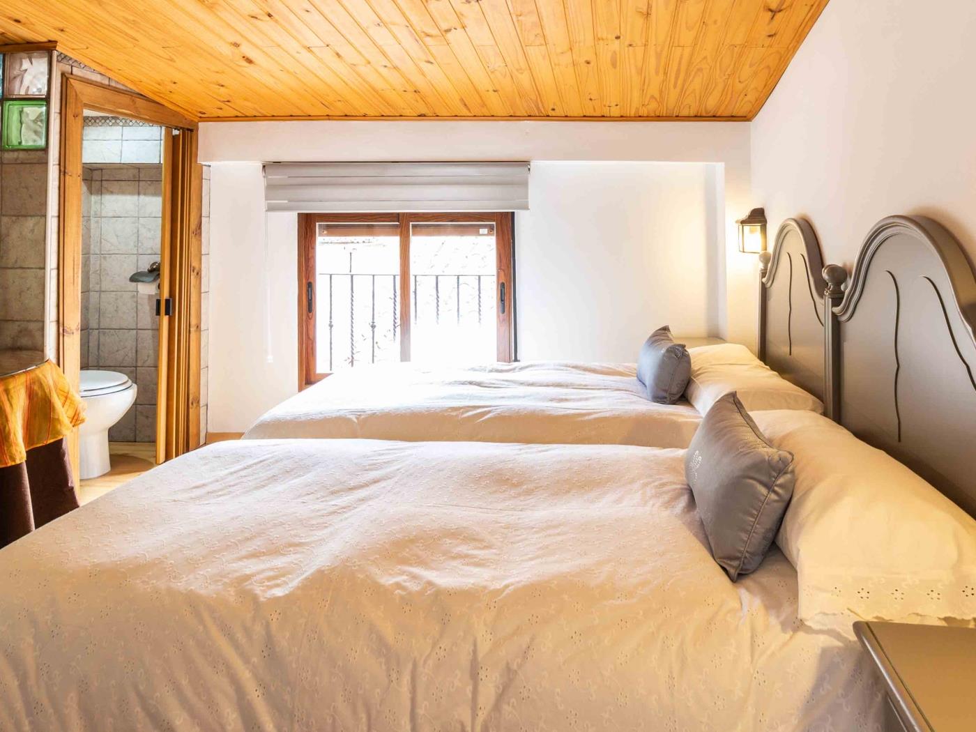 Maison avec trois pièces, cheminée et terrasse à Nigüelas