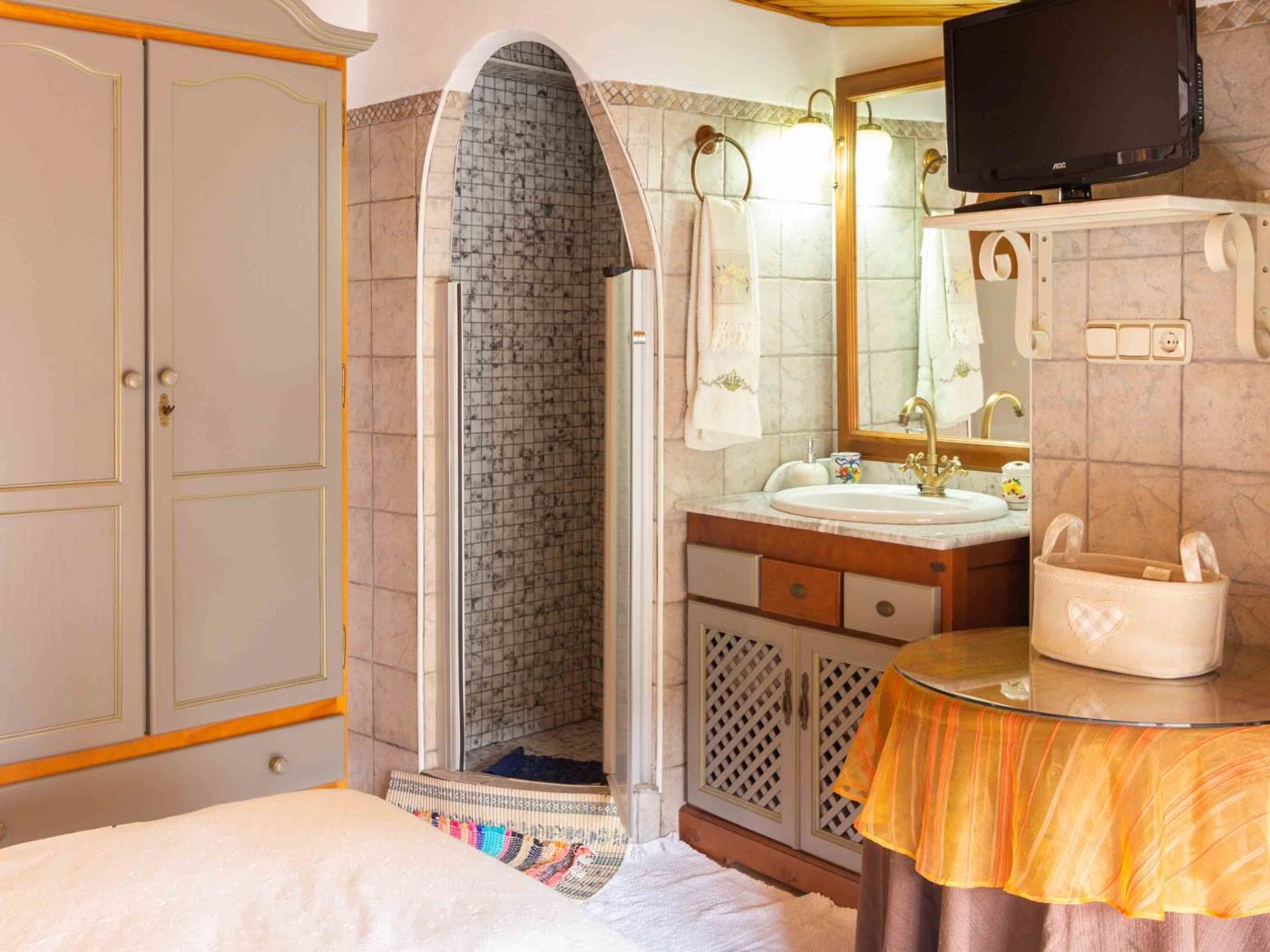 Maison avec trois pièces, cheminée et terrasse à Nigüelas