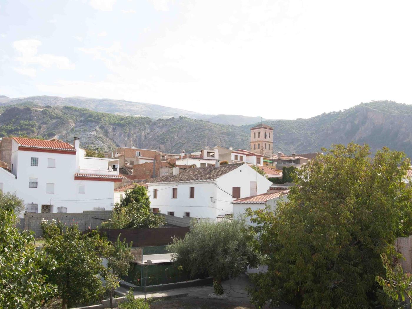 Maison avec trois pièces, cheminée et terrasse à Nigüelas