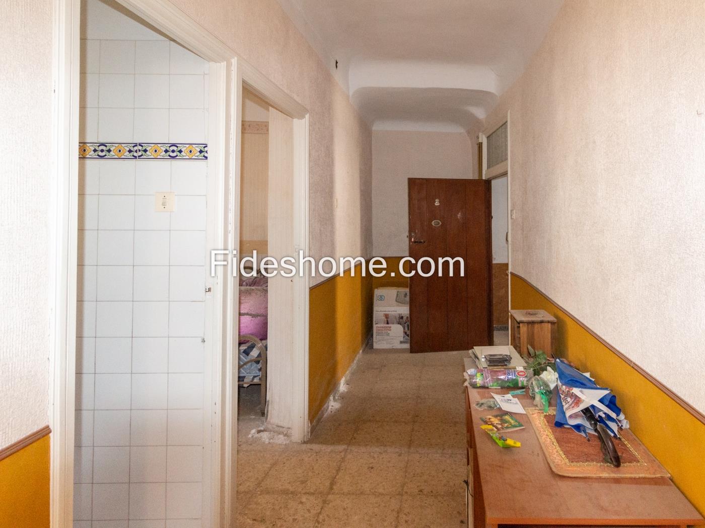 Groot dorpswoning met ruime tuin in Dúrcal. .en Dúrcal