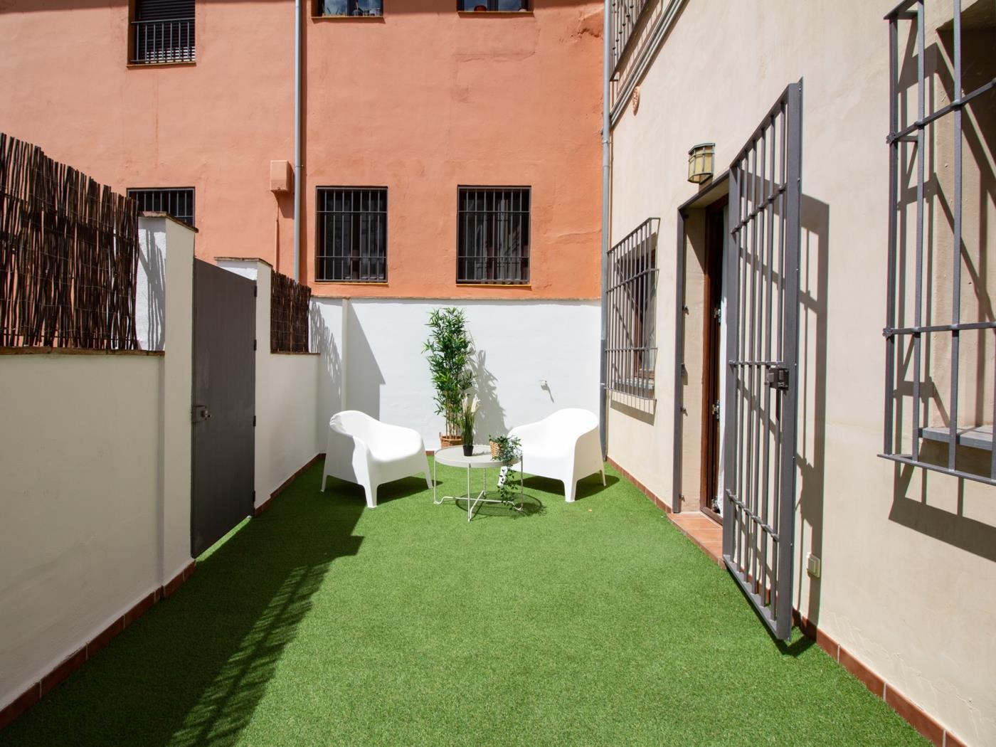 Apto Real Bajo Cartuja. Apartment mit privatem Patio und WLAN in Granada